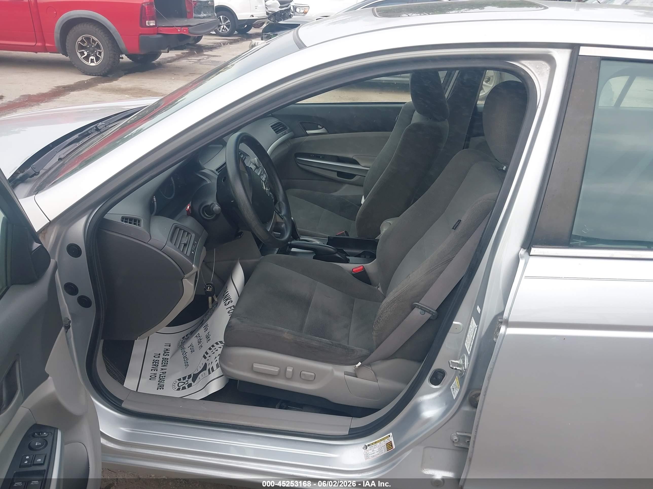 2010 Honda Accord 2.4 Ex Silver vin: 1HGCP2F72AA004461