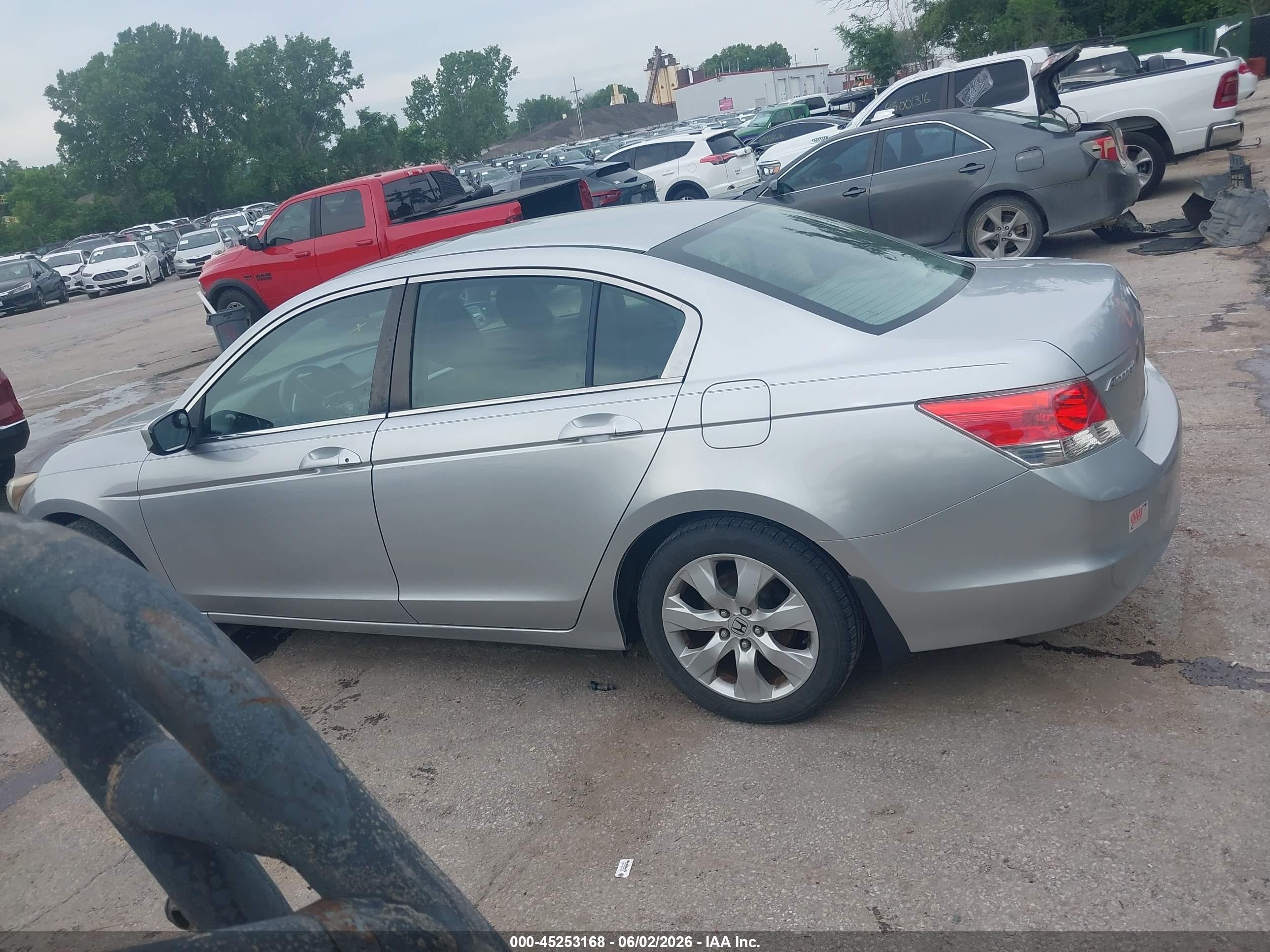 2010 Honda Accord 2.4 Ex Silver vin: 1HGCP2F72AA004461