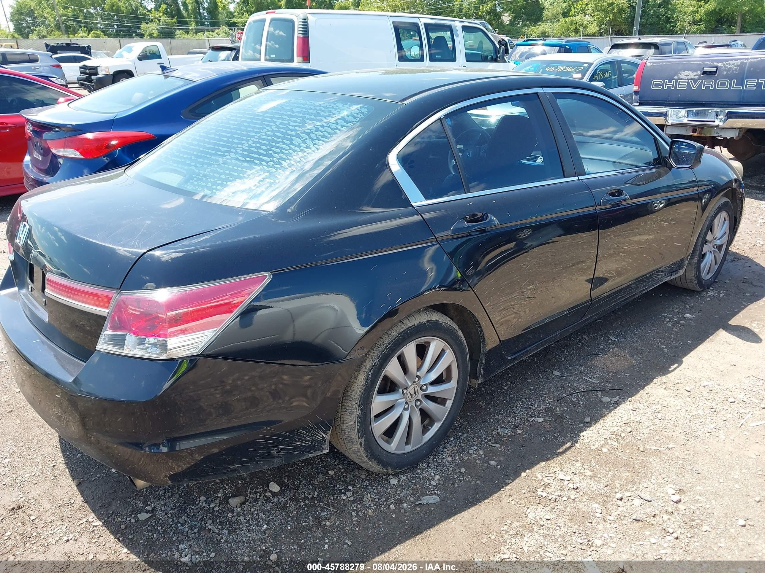 2011 Honda Accord 2.4 Ex Black vin: 1HGCP2F72BA053709
