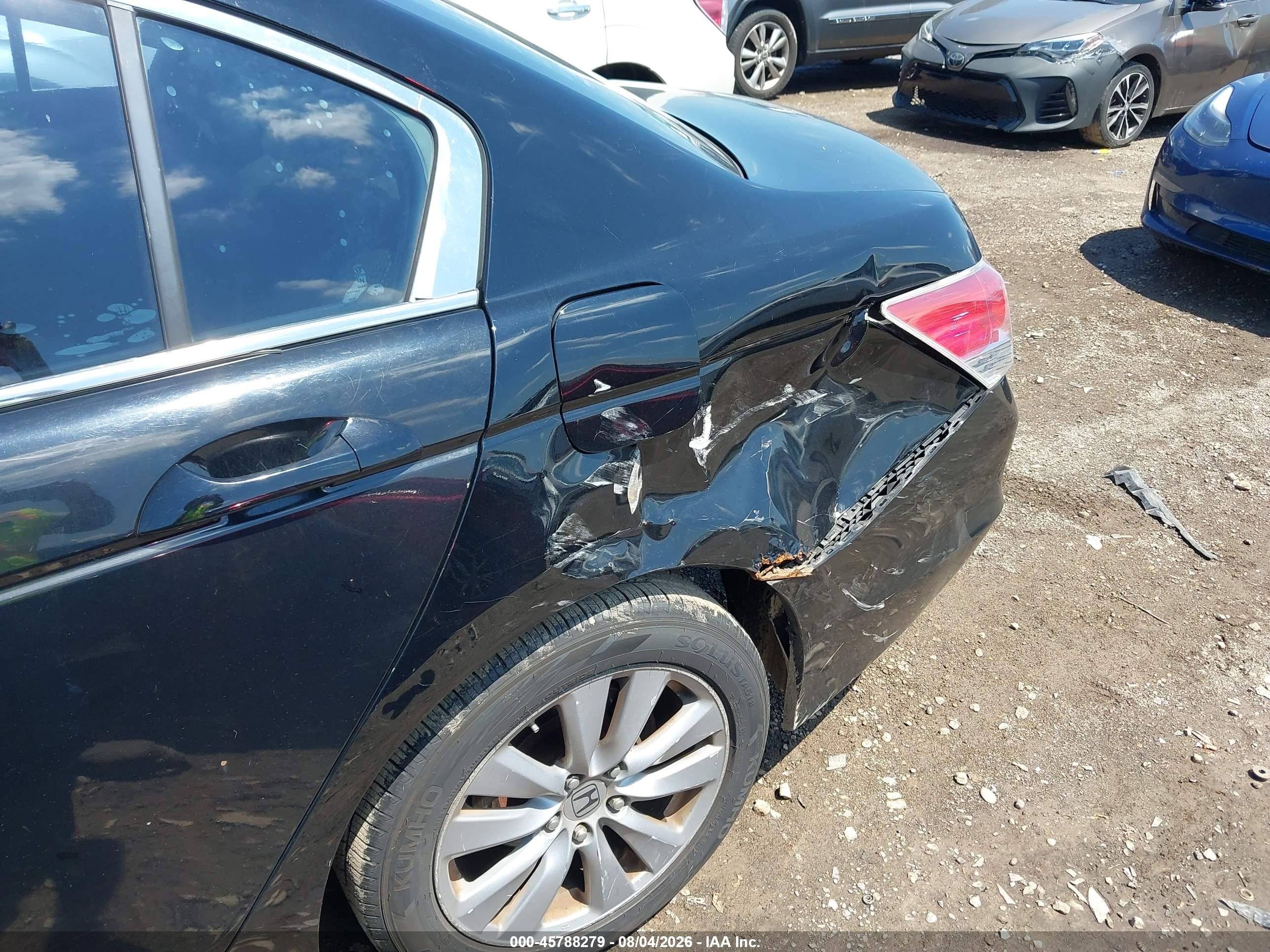 2011 Honda Accord 2.4 Ex Black vin: 1HGCP2F72BA053709