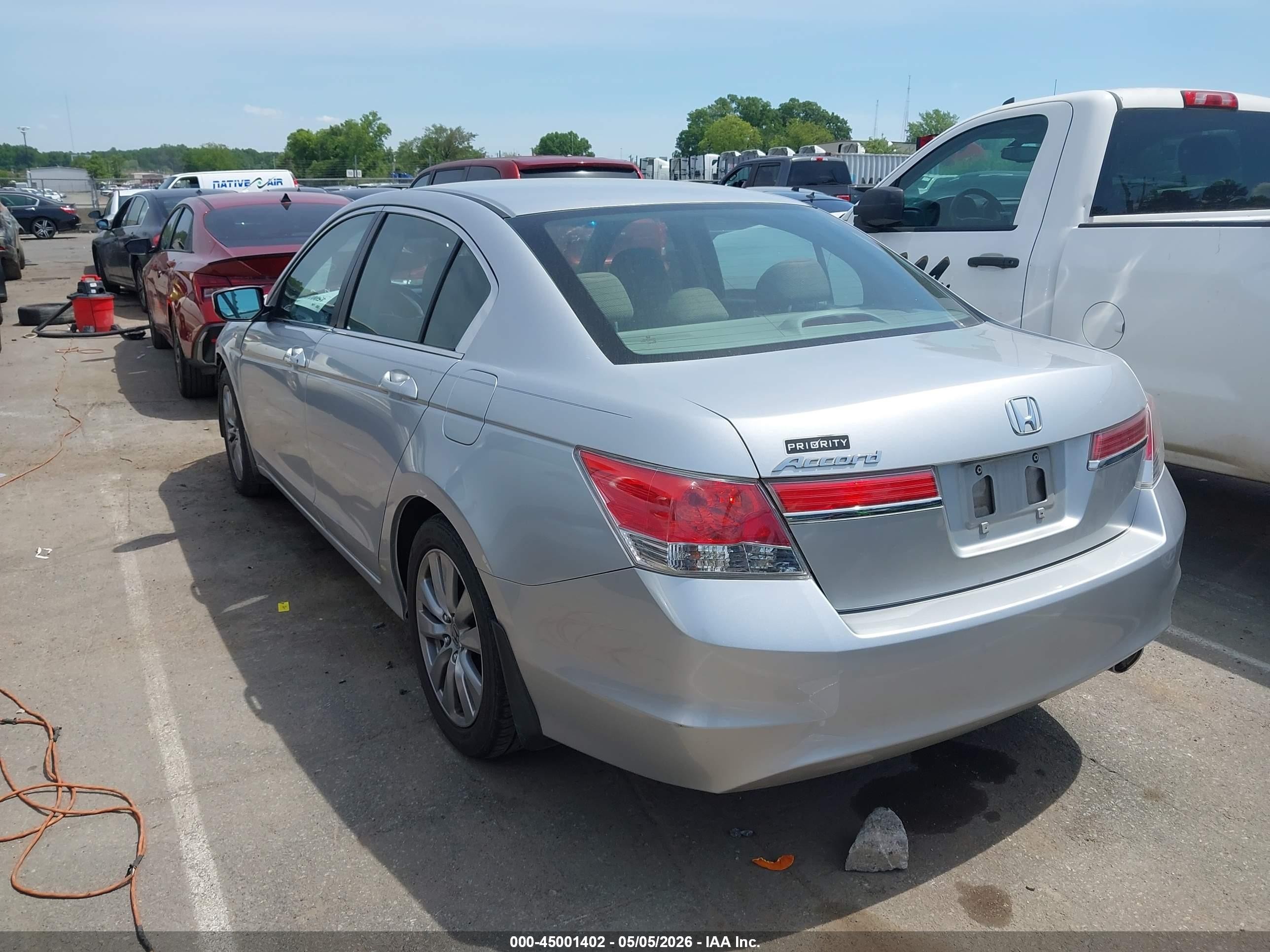 2012 Honda Accord 2.4 Ex Серебряный vin: 1HGCP2F72CA029220