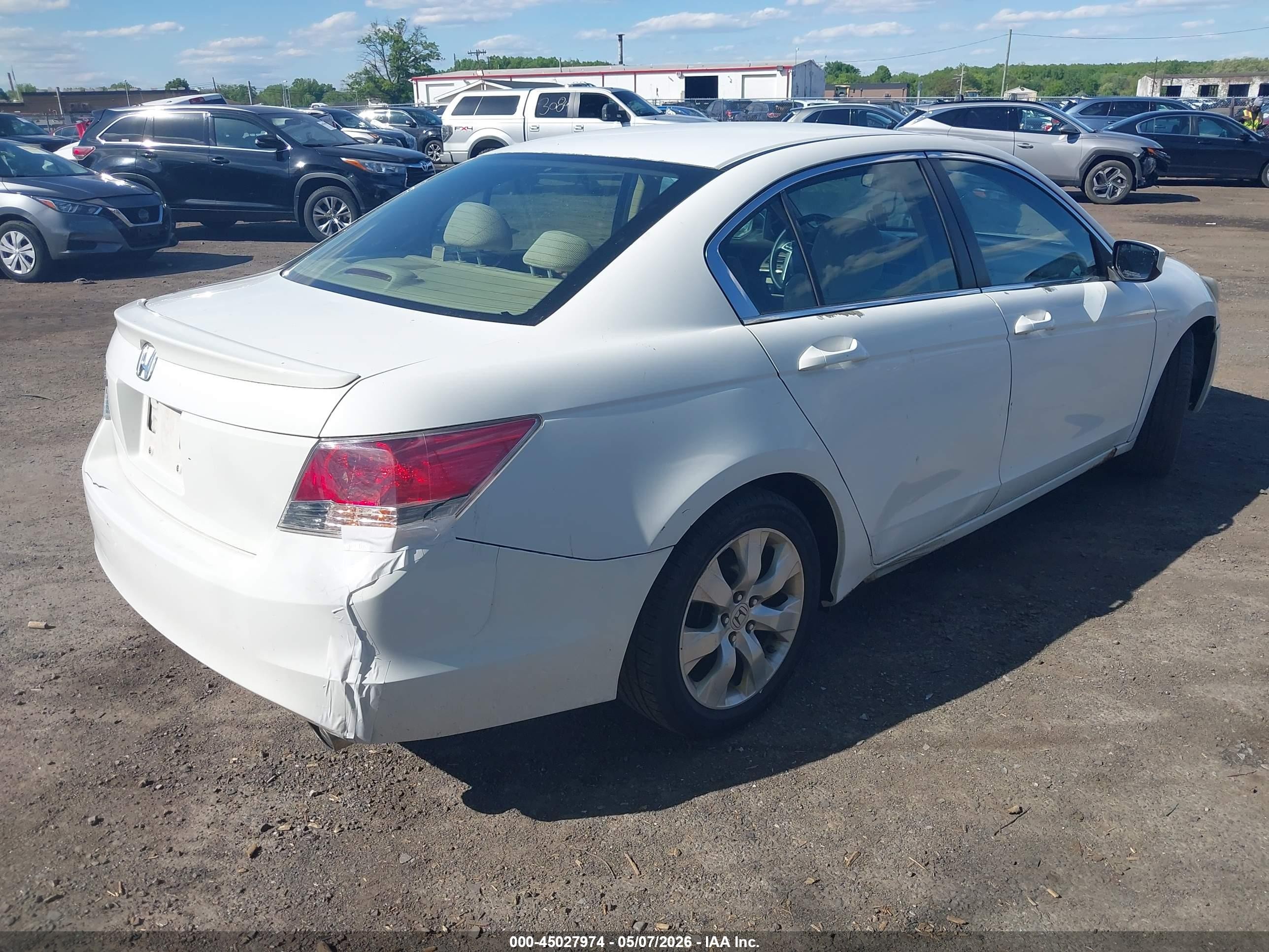 2010 Honda Accord 2.4 Ex White vin: 1HGCP2F73AA081081