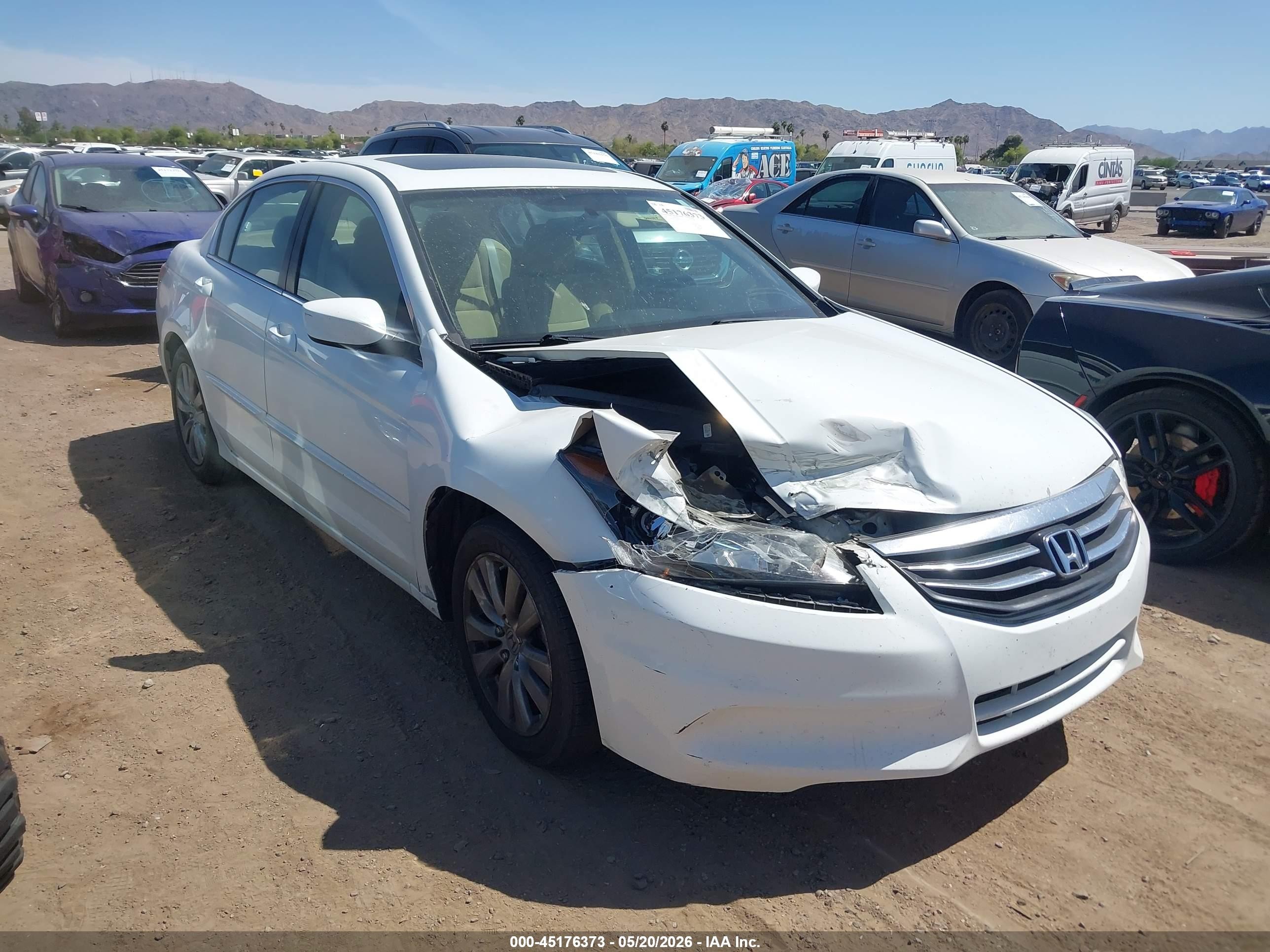 2011 Honda Accord 2.4 Ex White vin: 1HGCP2F73BA004423