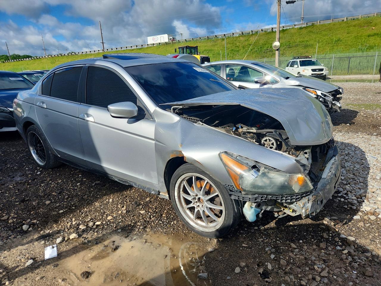 2011 Honda Accord Silver vin: 1HGCP2F73BA045523