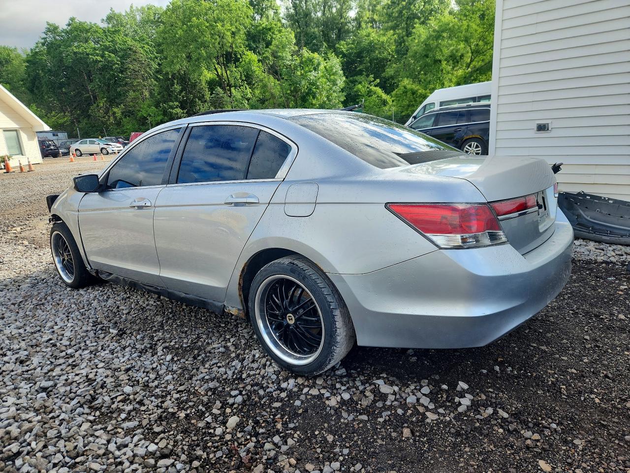 2011 Honda Accord Silver vin: 1HGCP2F73BA045523