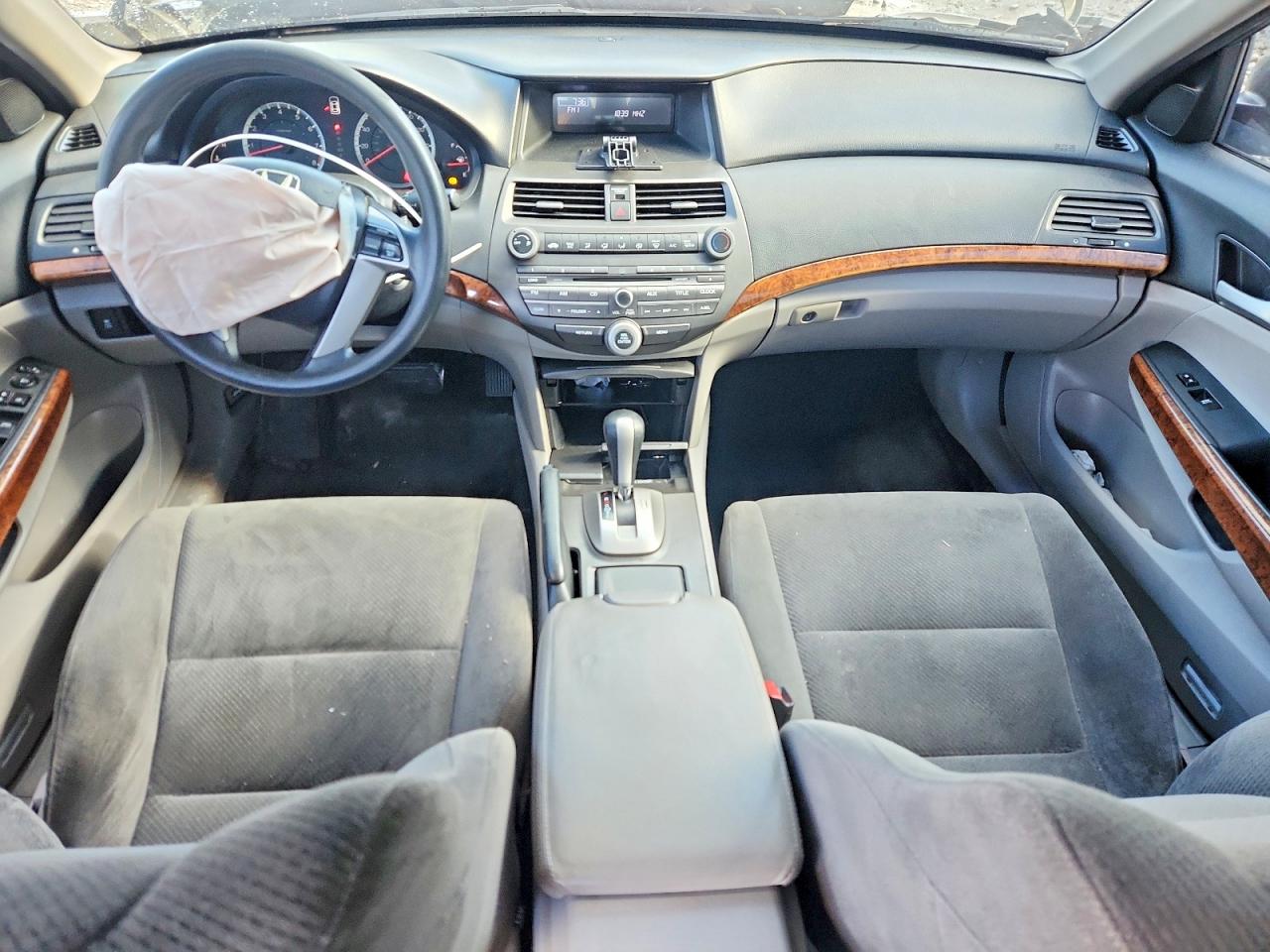 2011 Honda Accord Silver vin: 1HGCP2F73BA045523