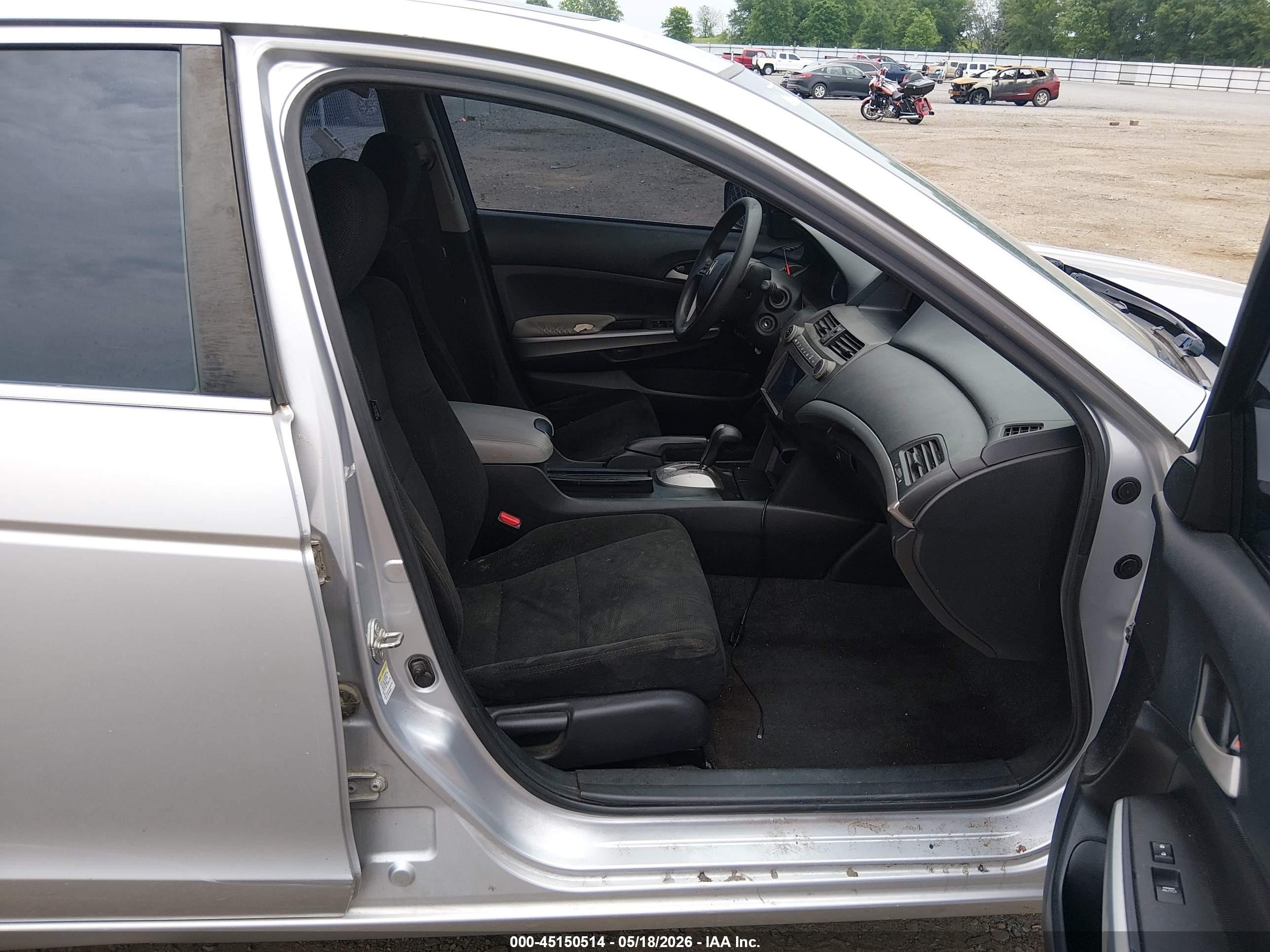 2010 Honda Accord 2.4 Ex Silver vin: 1HGCP2F74AA048526