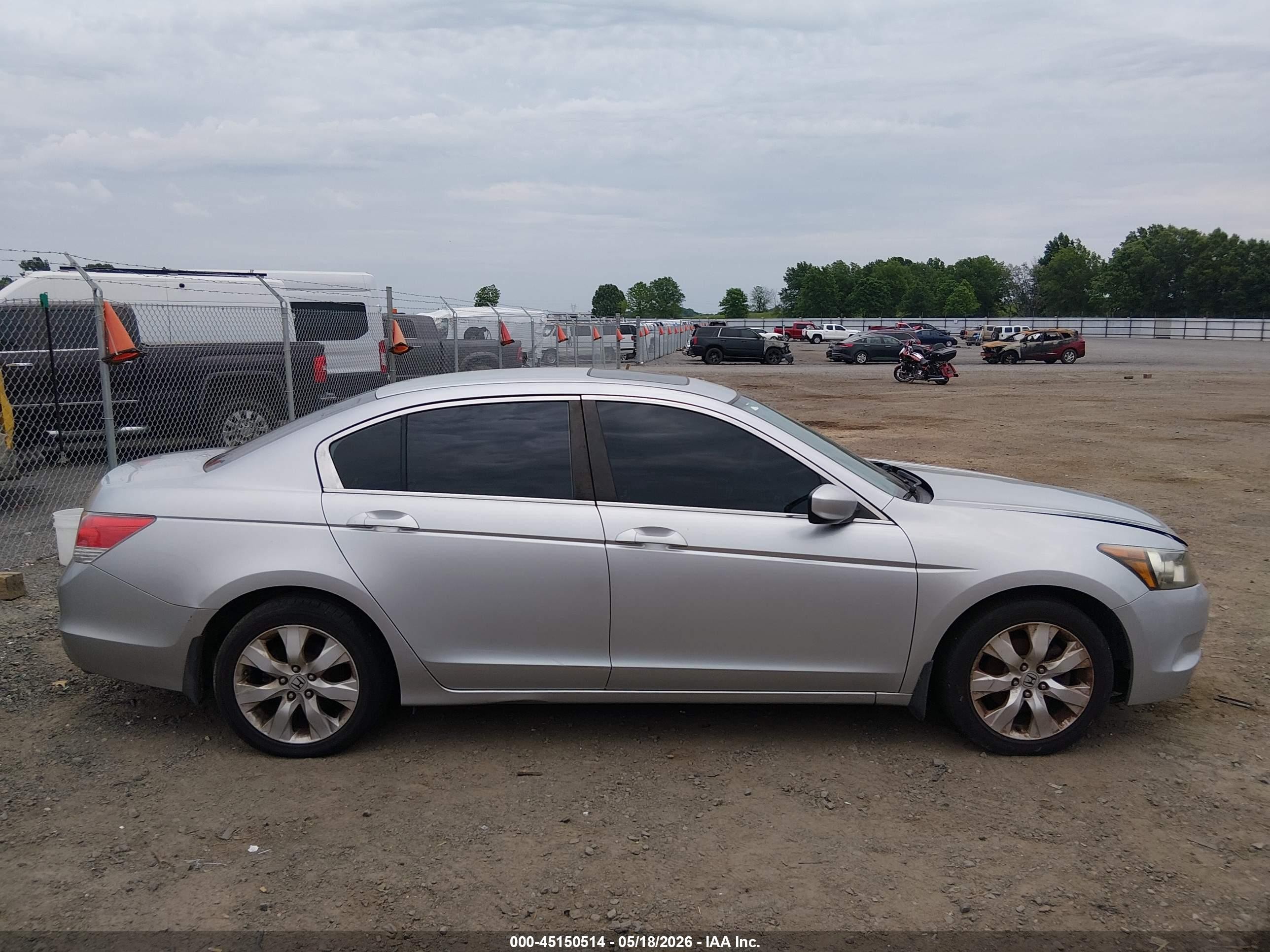2010 Honda Accord 2.4 Ex Silver vin: 1HGCP2F74AA048526