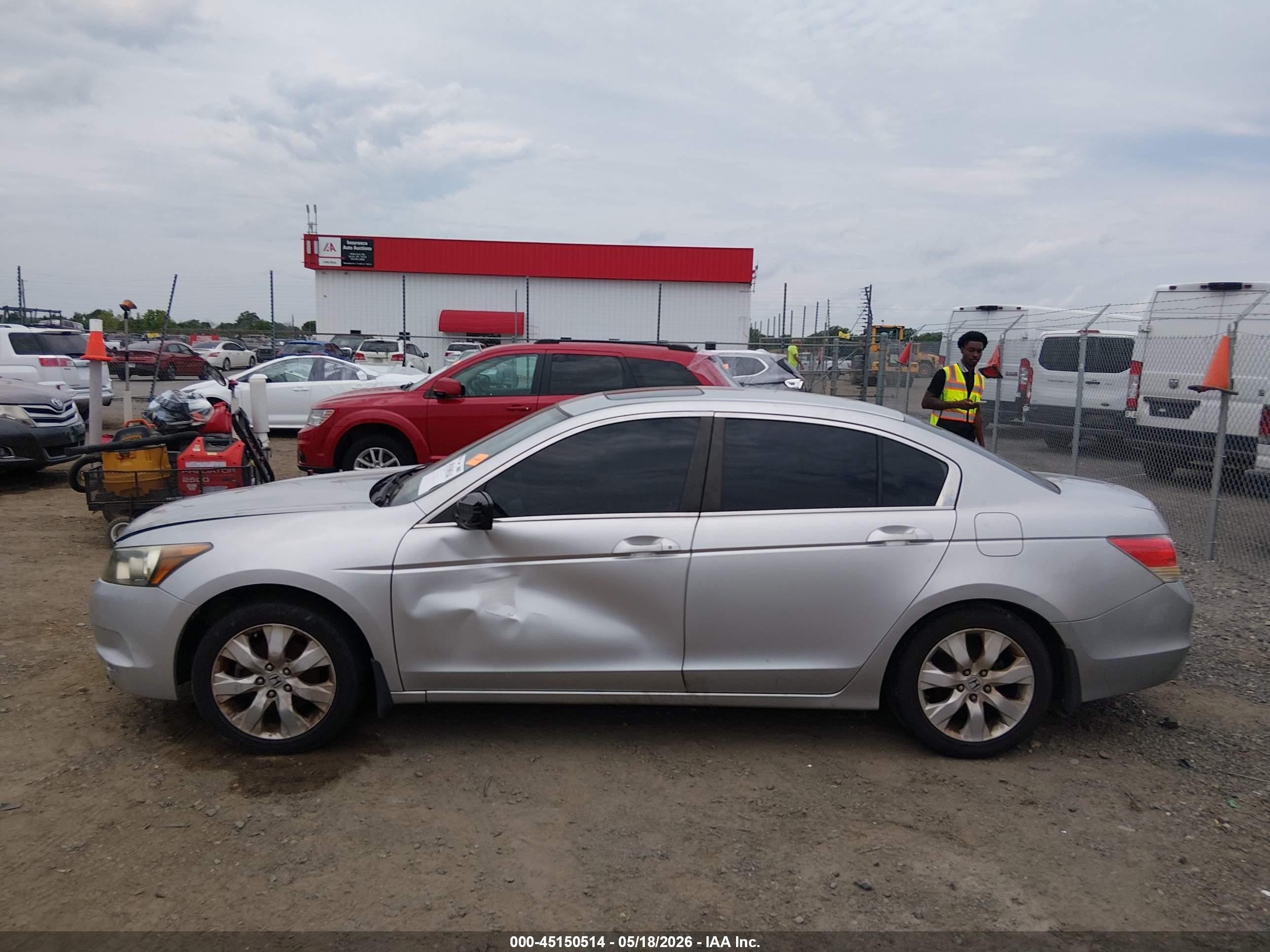 2010 Honda Accord 2.4 Ex Silver vin: 1HGCP2F74AA048526