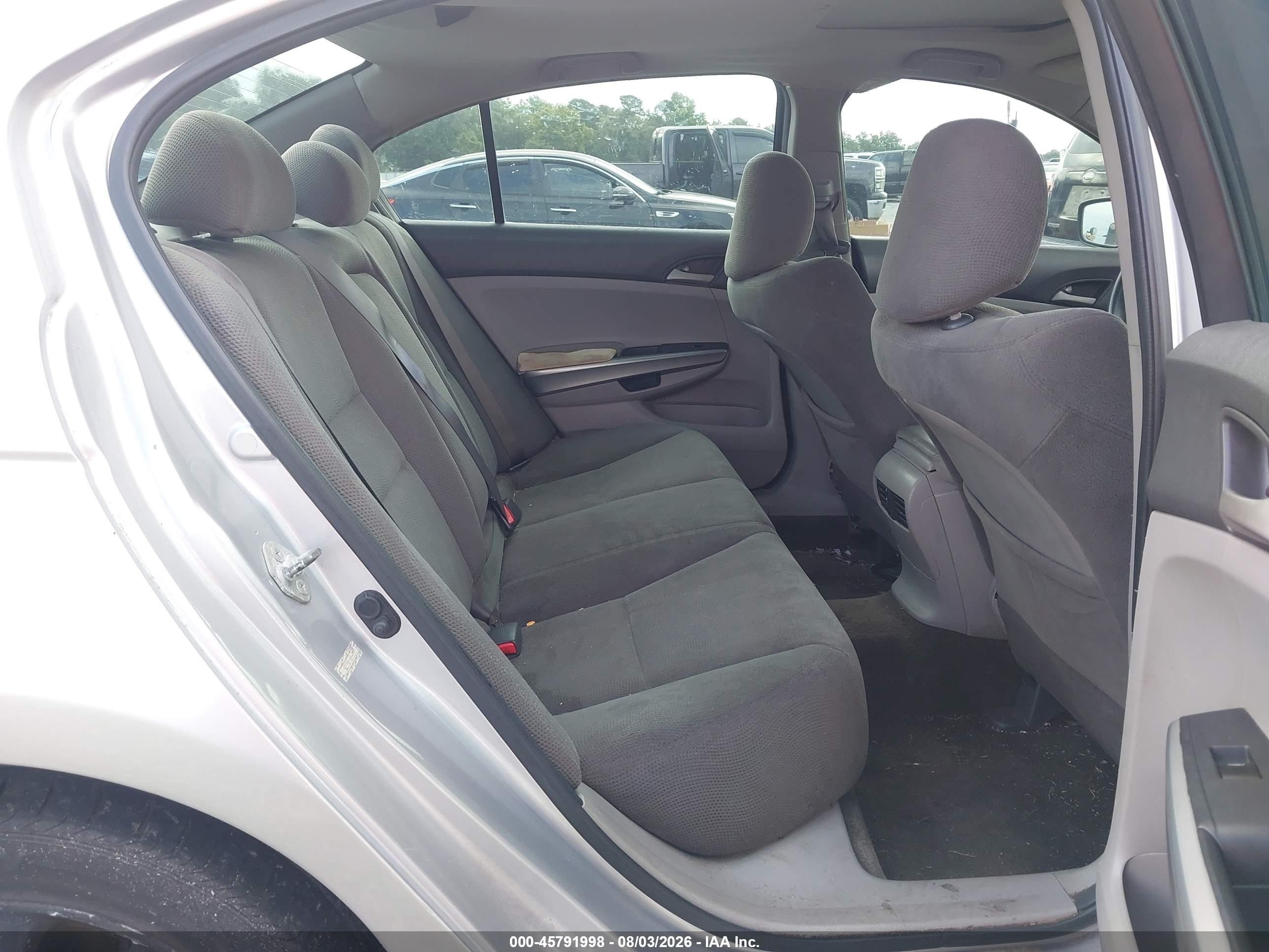 2010 Honda Accord 2.4 Ex Silver vin: 1HGCP2F74AA172070