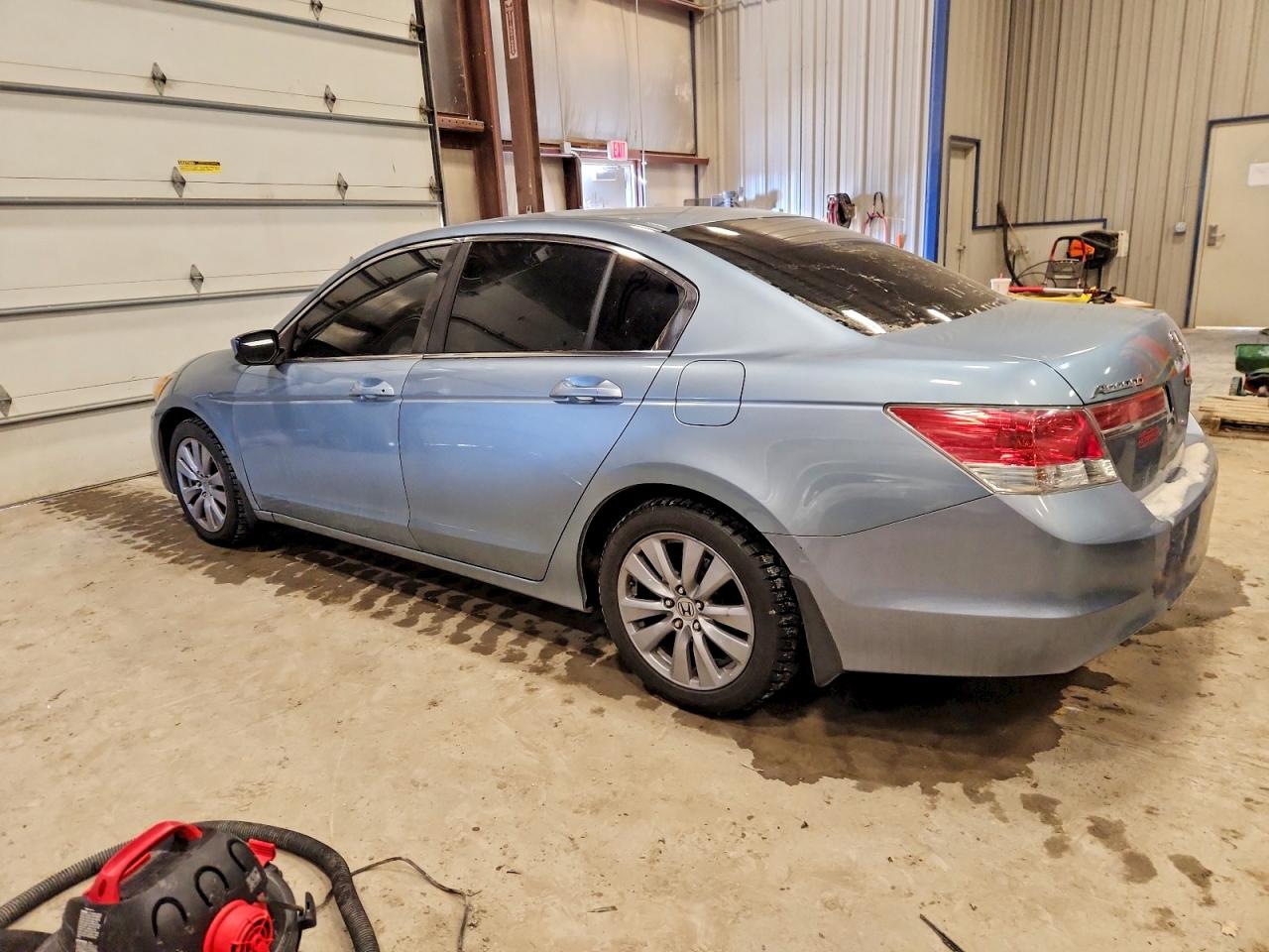 2011 Honda Accord Ex Blue vin: 1HGCP2F74BA056952