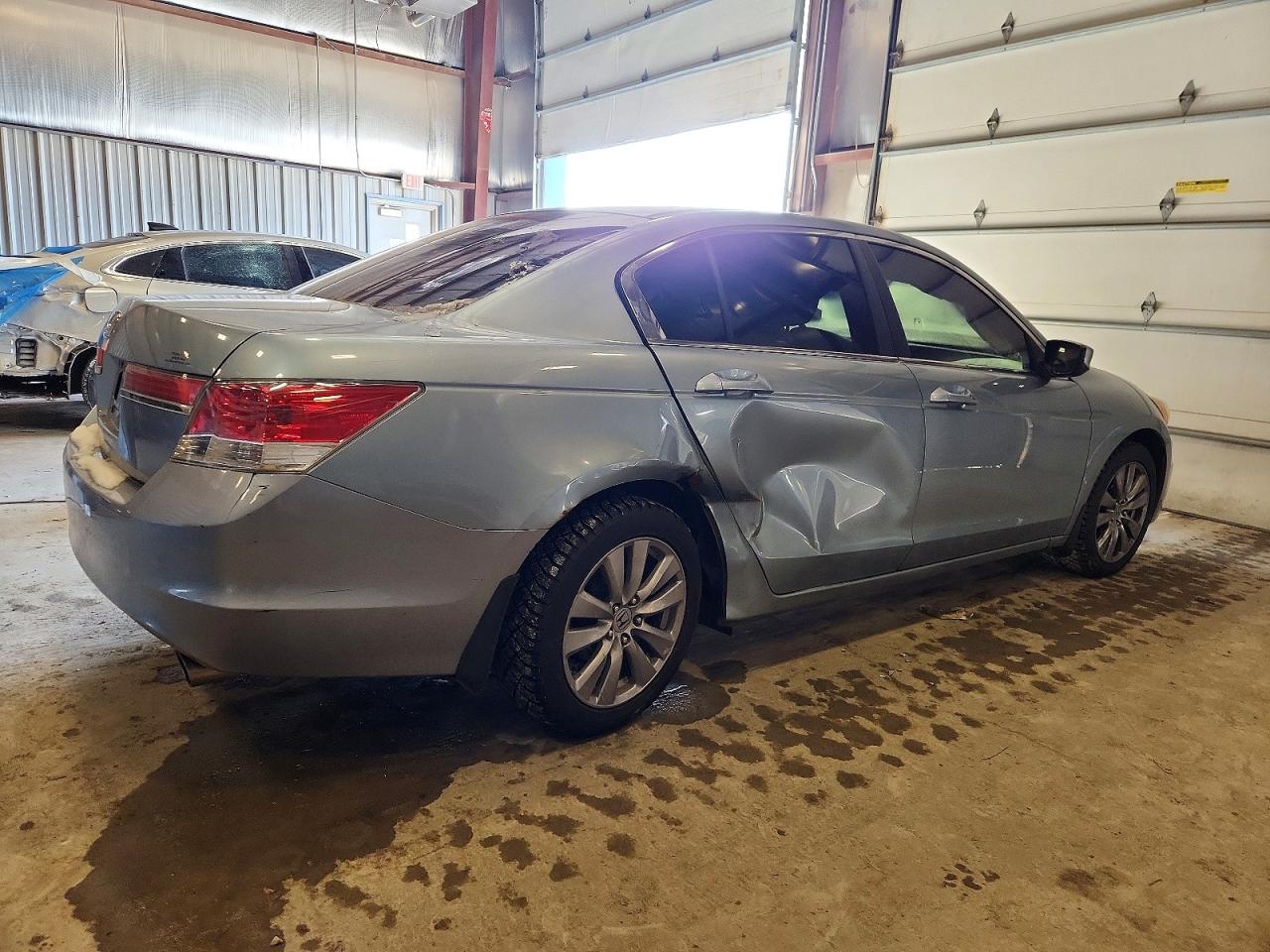 2011 Honda Accord Ex Blue vin: 1HGCP2F74BA056952