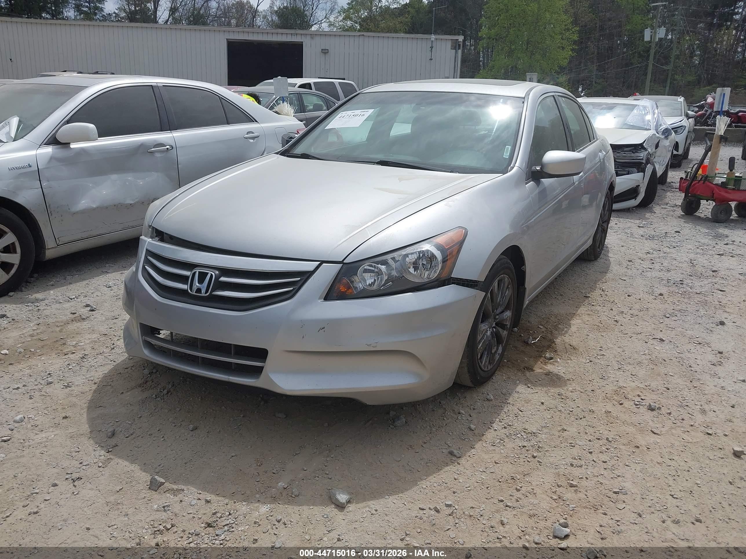 2011 Honda Accord 2.4 Ex Silver vin: 1HGCP2F74BA077090
