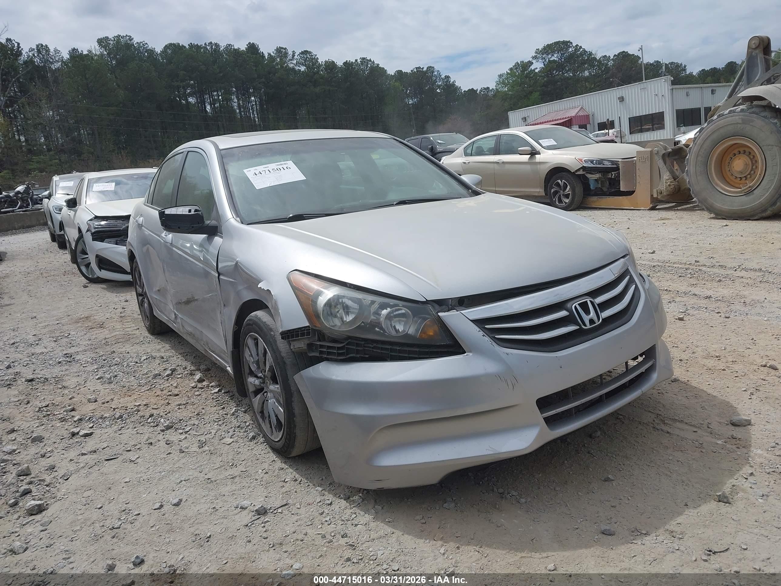 2011 Honda Accord 2.4 Ex Silver vin: 1HGCP2F74BA077090