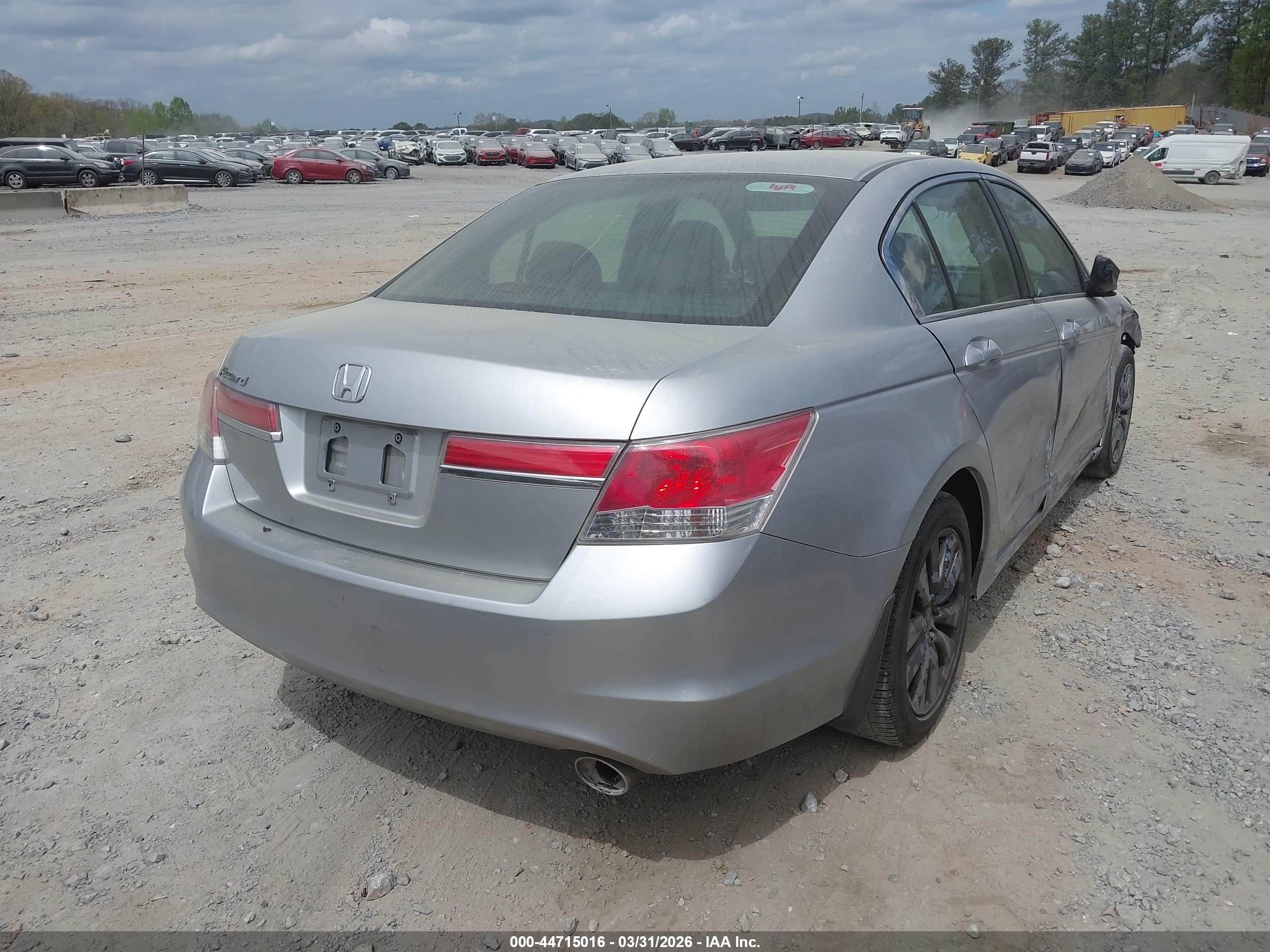 2011 Honda Accord 2.4 Ex Silver vin: 1HGCP2F74BA077090