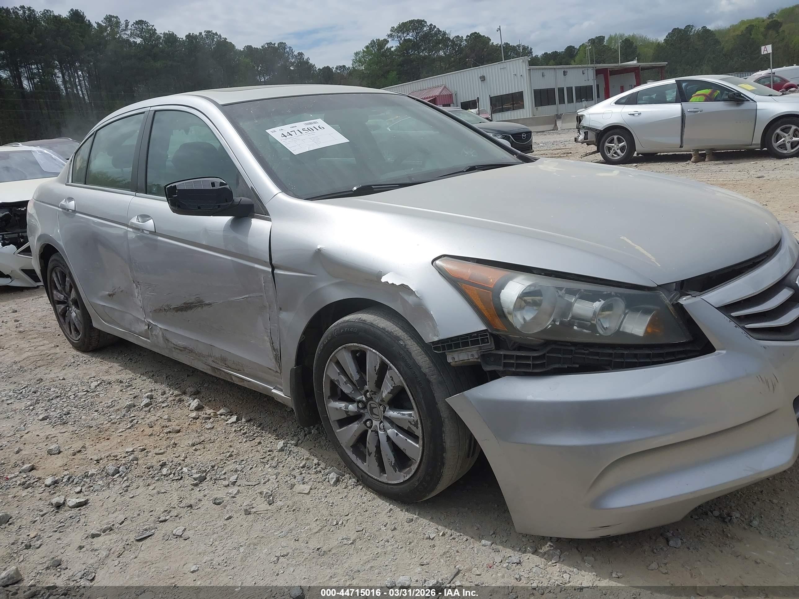 2011 Honda Accord 2.4 Ex Silver vin: 1HGCP2F74BA077090