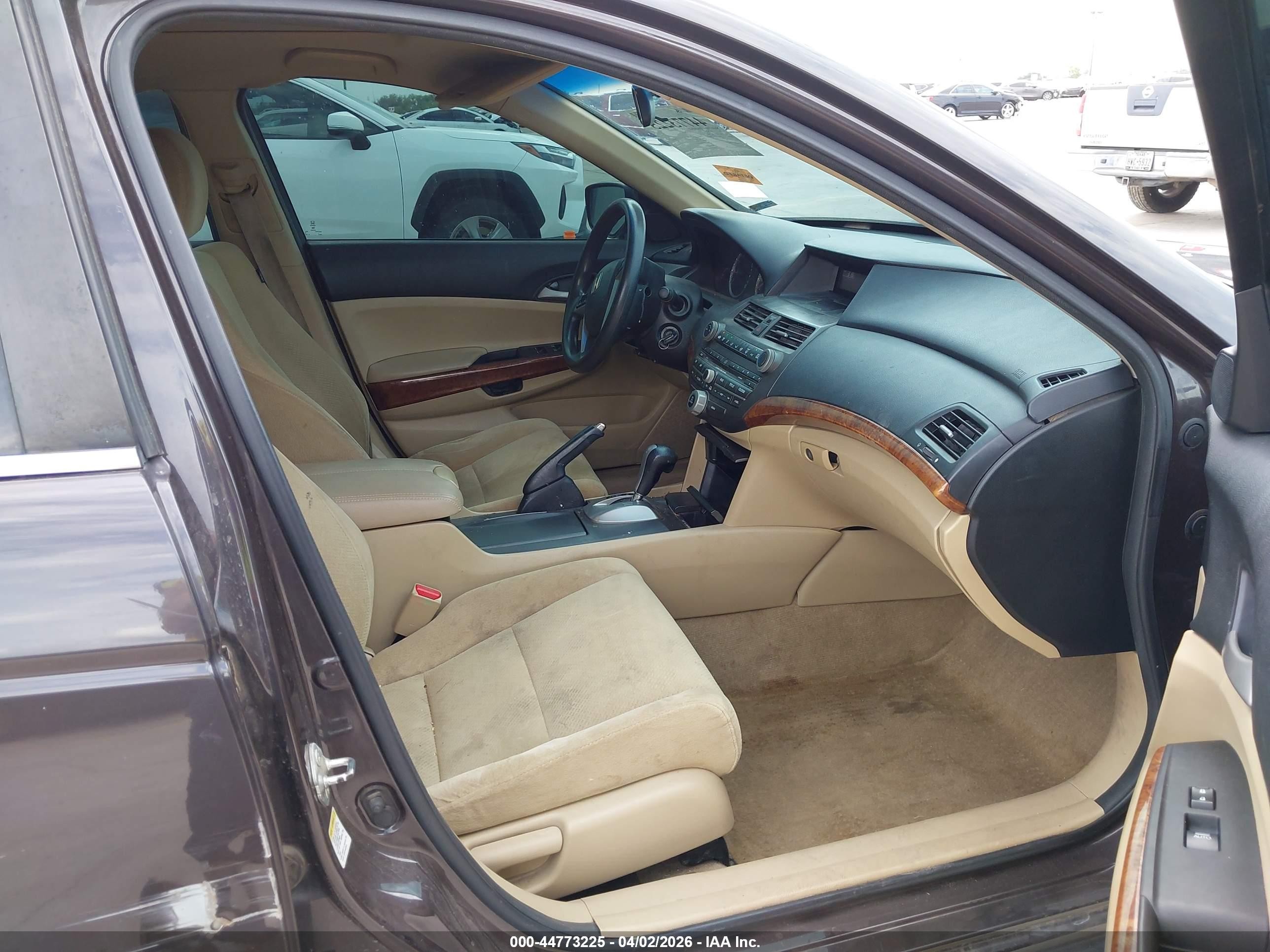 2012 Honda Accord 2.4 Ex Gray vin: 1HGCP2F74CA124944