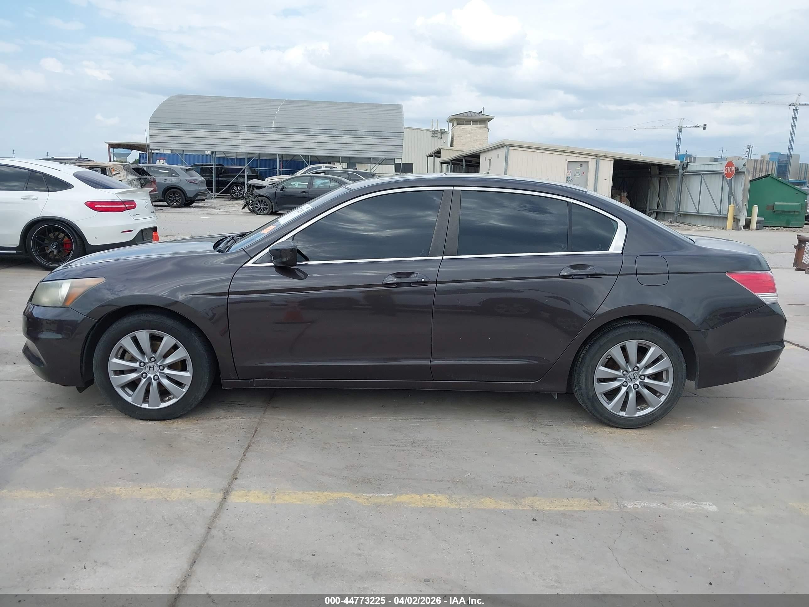 2012 Honda Accord 2.4 Ex Gray vin: 1HGCP2F74CA124944