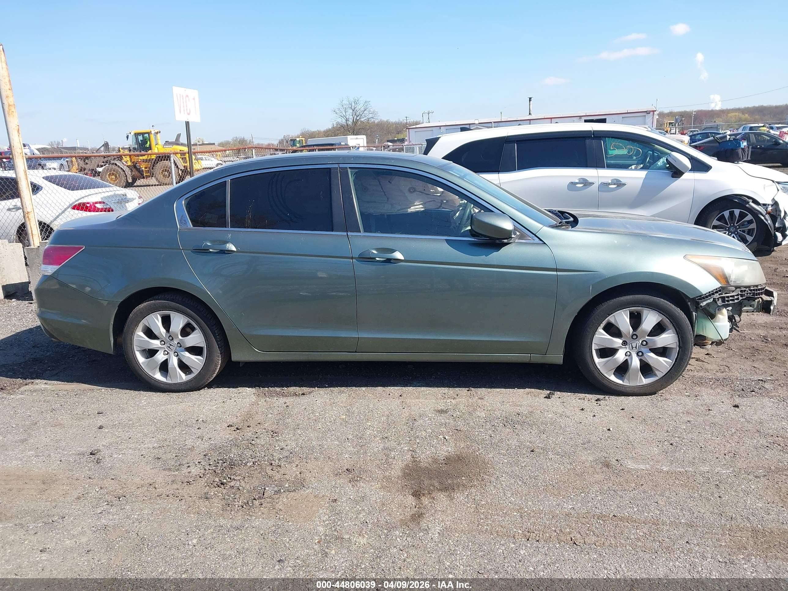 2010 Honda Accord 2.4 Ex Gray vin: 1HGCP2F75AA043884