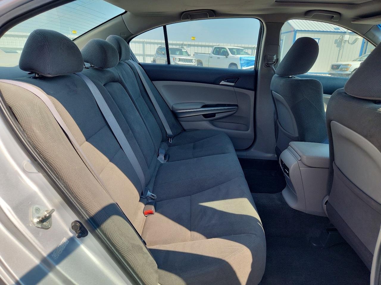 2010 Honda Accord Ex Silver vin: 1HGCP2F75AA091191