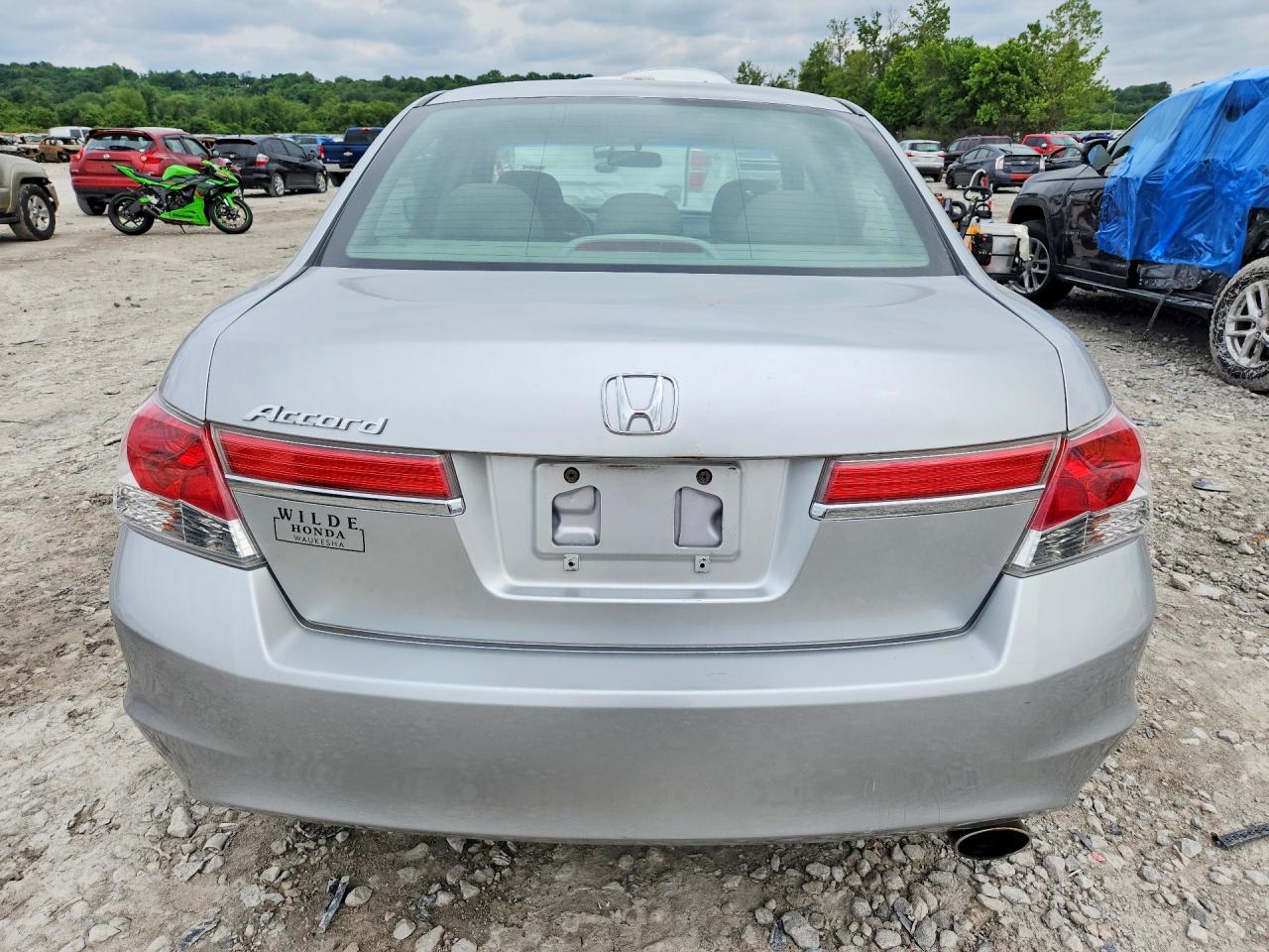 2011 Honda Accord Ex White vin: 1HGCP2F75BA127818