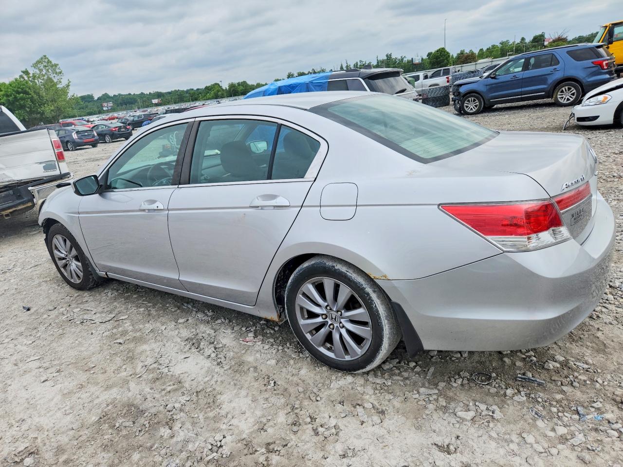 2011 Honda Accord Ex White vin: 1HGCP2F75BA127818