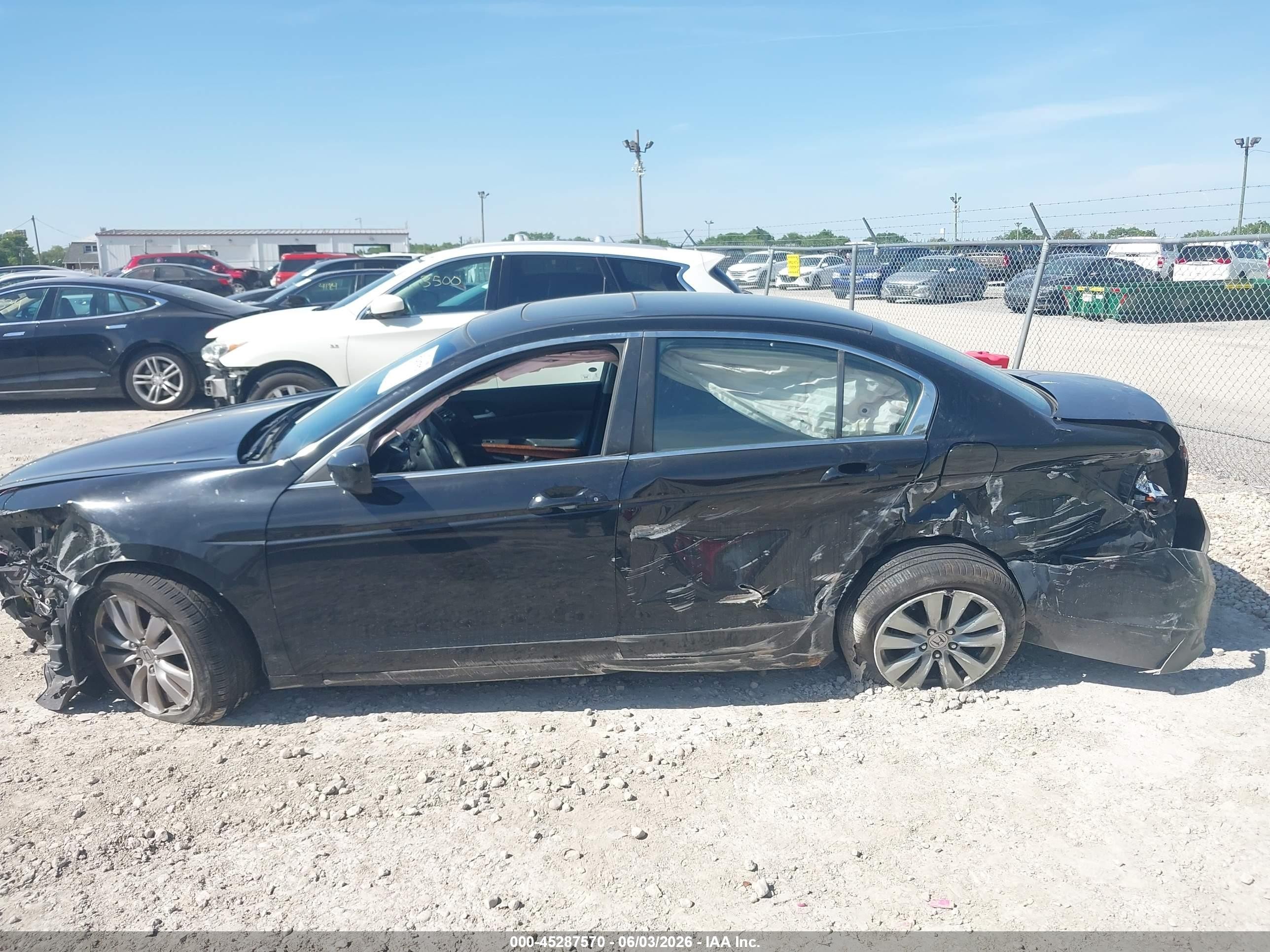 2012 Honda Accord 2.4 Ex Черный vin: 1HGCP2F75CA094238