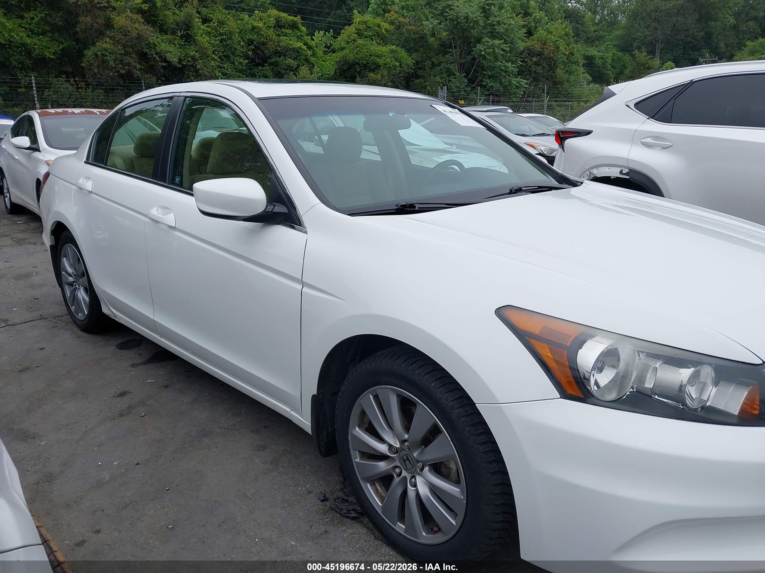 2012 Honda Accord 2.4 Ex White vin: 1HGCP2F76CA119065
