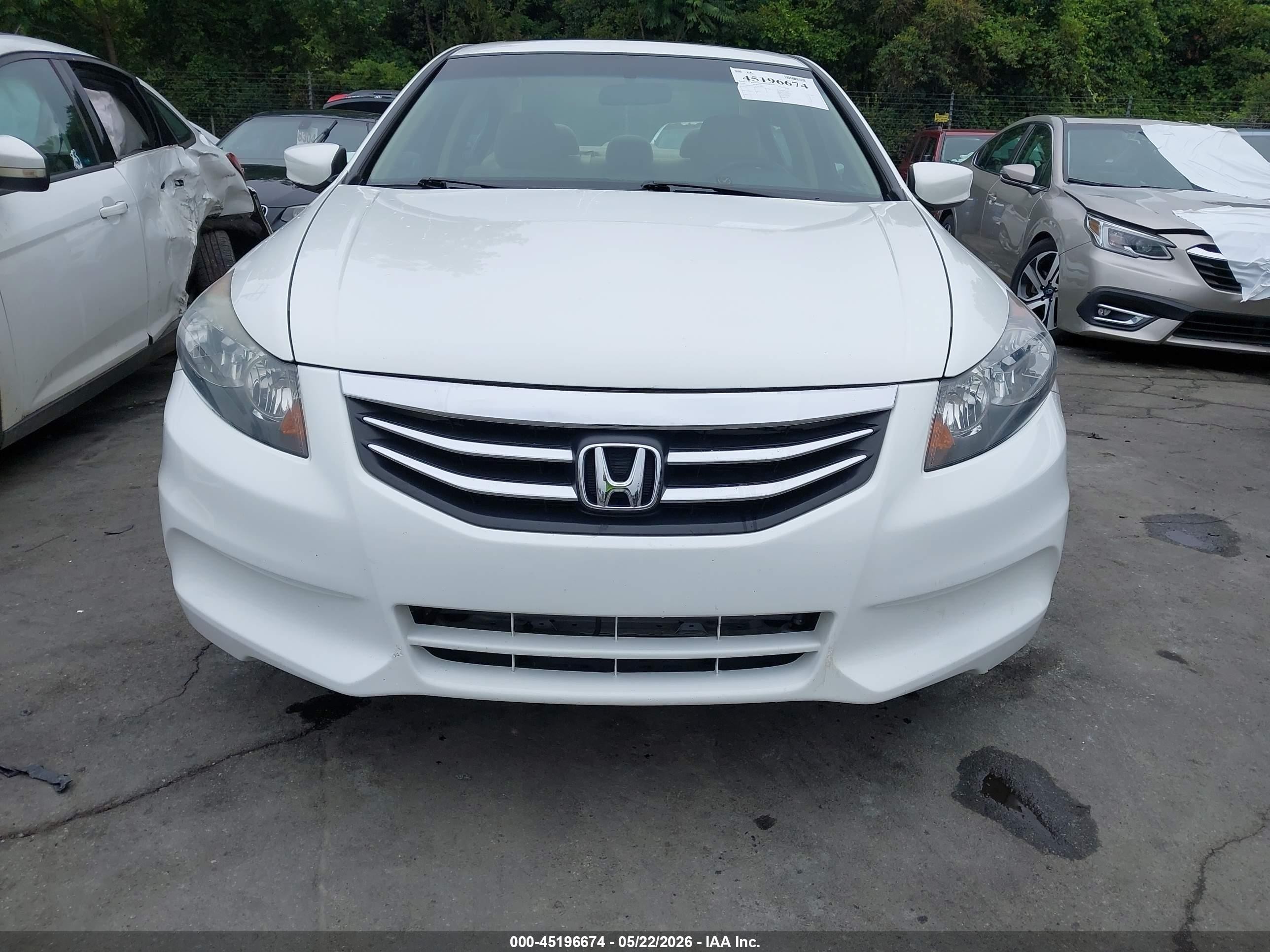 2012 Honda Accord 2.4 Ex White vin: 1HGCP2F76CA119065
