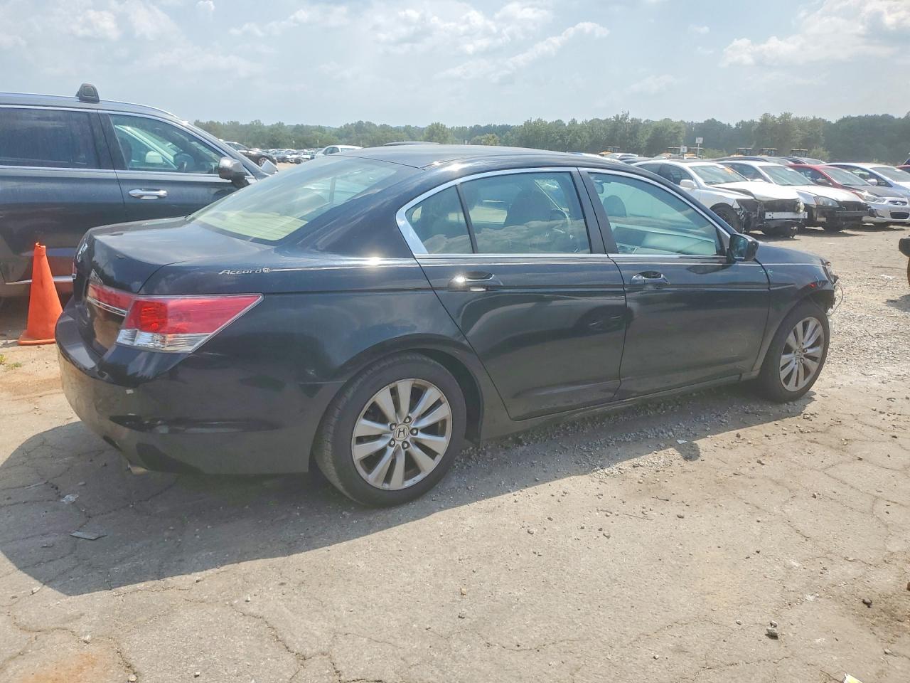 2011 Honda Accord Ex Black vin: 1HGCP2F77BA009012