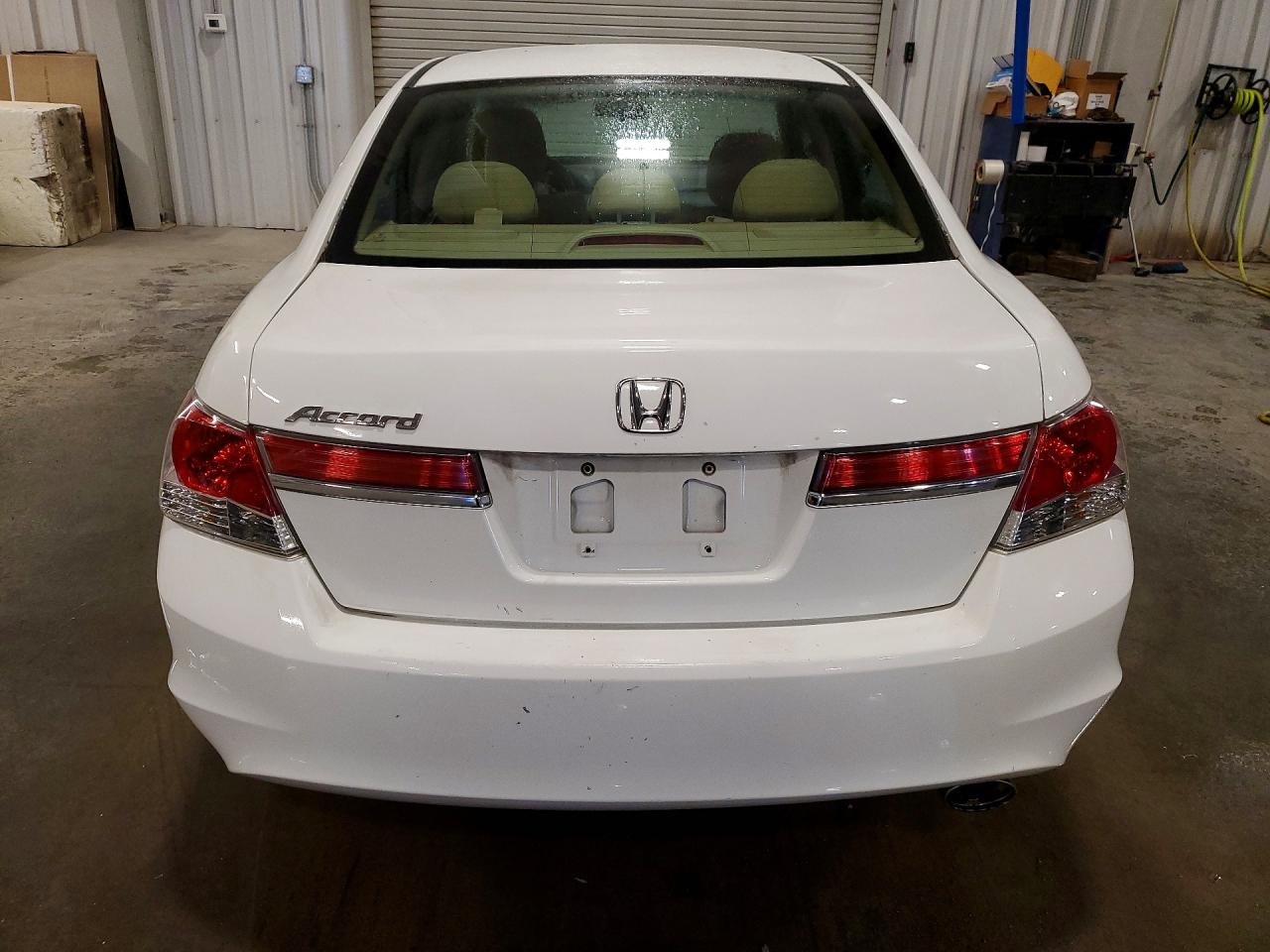 2011 Honda Accord Ex White vin: 1HGCP2F77BA064267