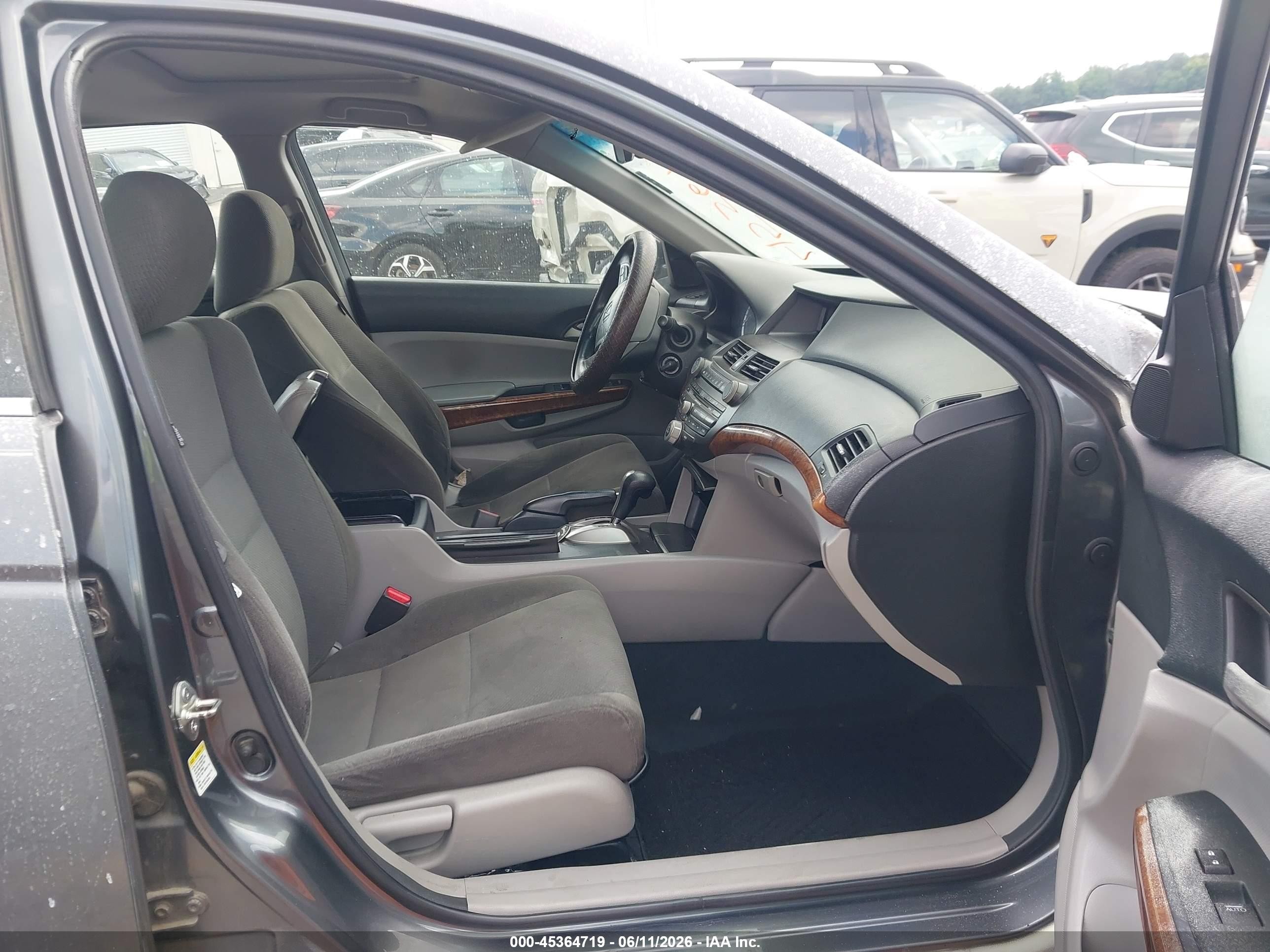 2012 Honda Accord 2.4 Ex Gray vin: 1HGCP2F77CA024837