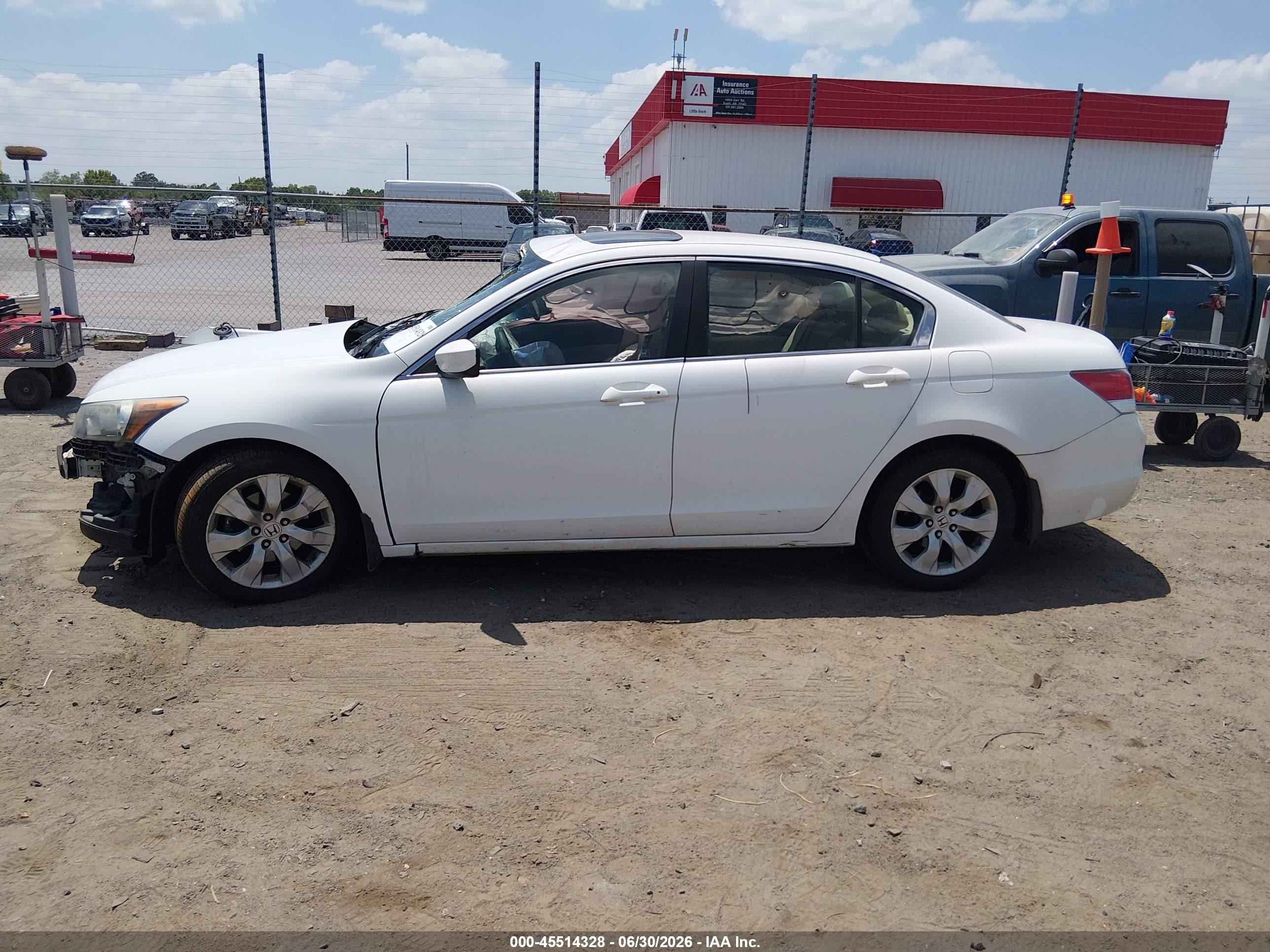 2010 Honda Accord 2.4 Ex Белый vin: 1HGCP2F78AA036749