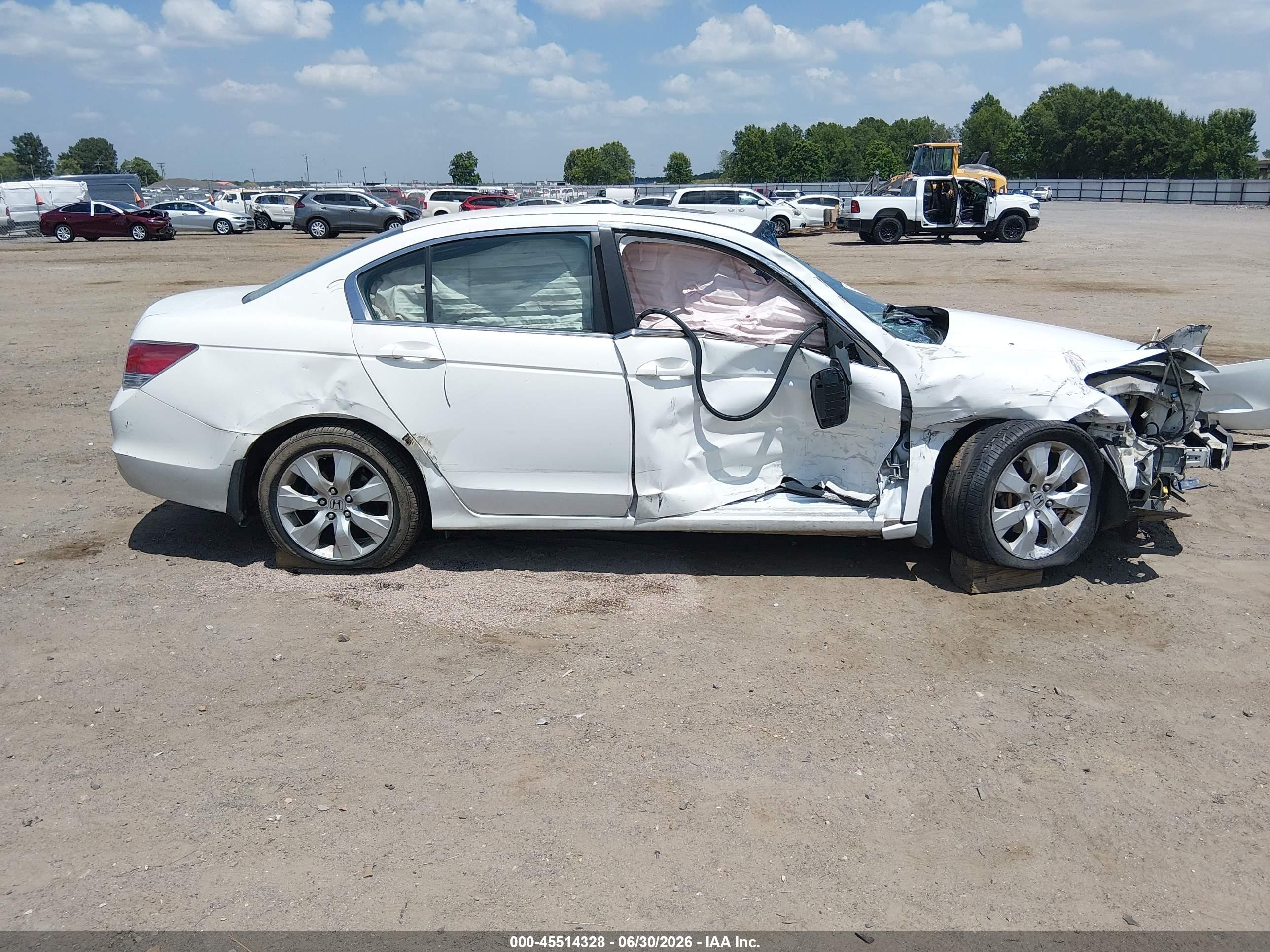 2010 Honda Accord 2.4 Ex Белый vin: 1HGCP2F78AA036749