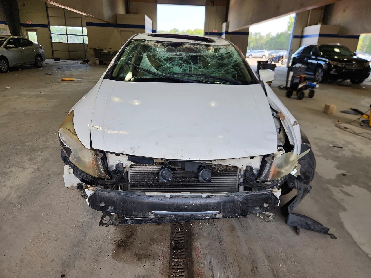 2010 Honda Accord Ex White vin: 1HGCP2F78AA083926