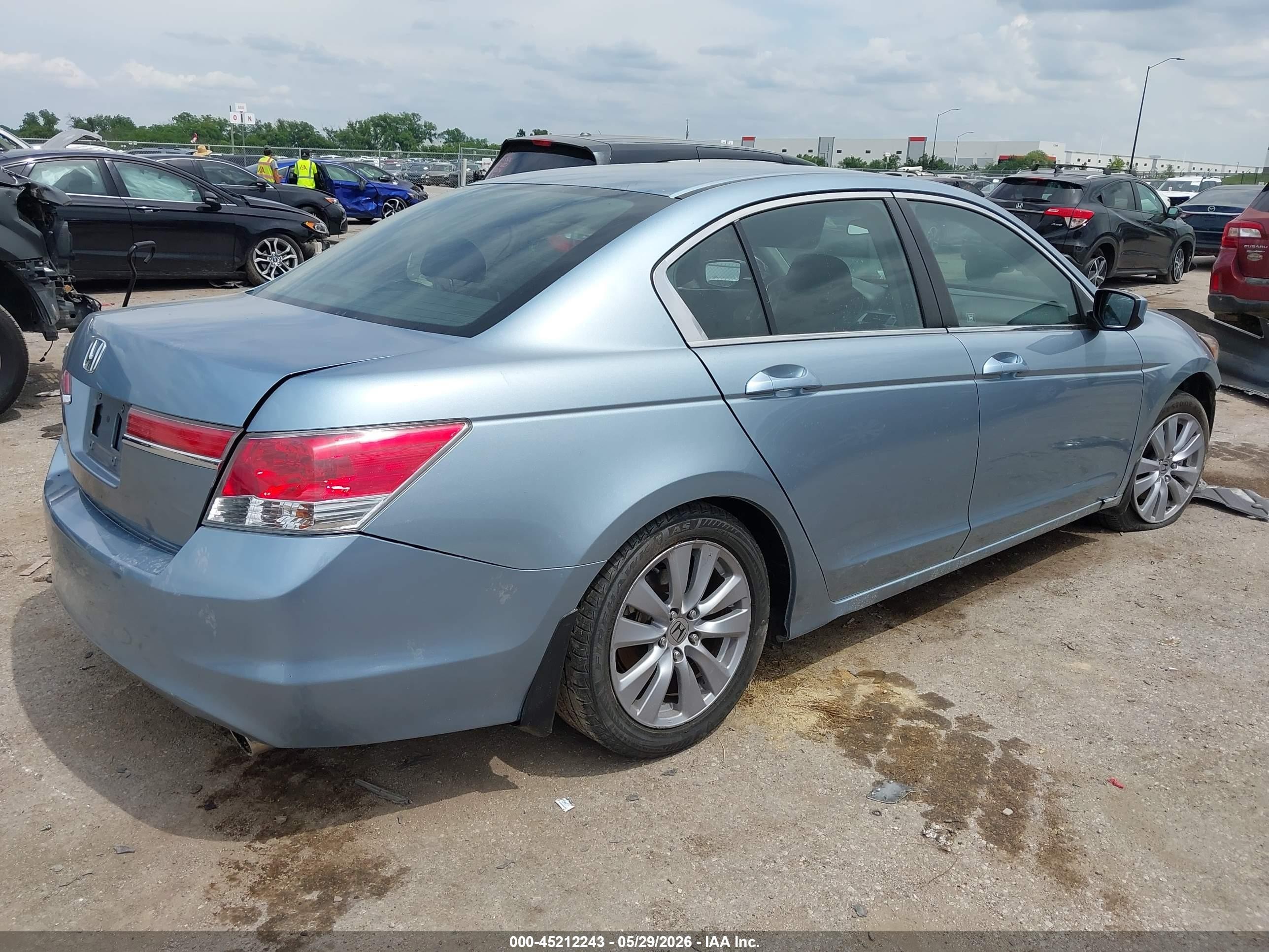 2011 Honda Accord 2.4 Ex Blue vin: 1HGCP2F78BA028149
