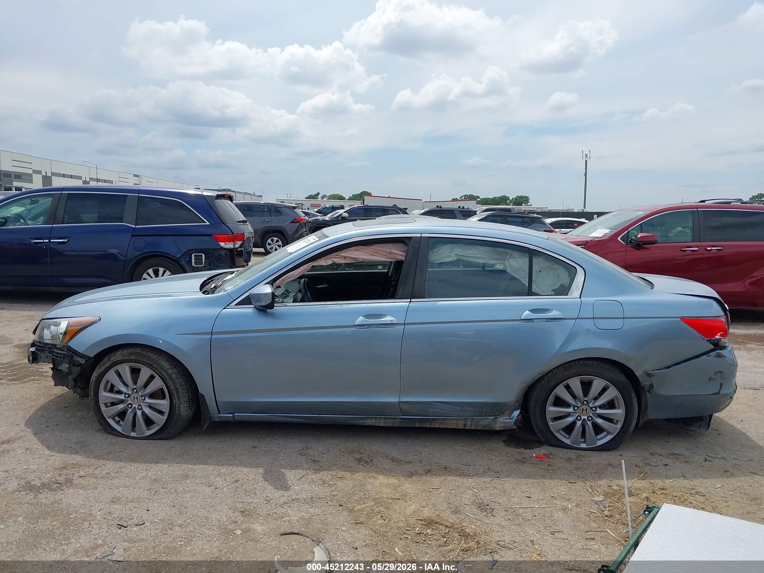 2011 Honda Accord 2.4 Ex Blue vin: 1HGCP2F78BA028149