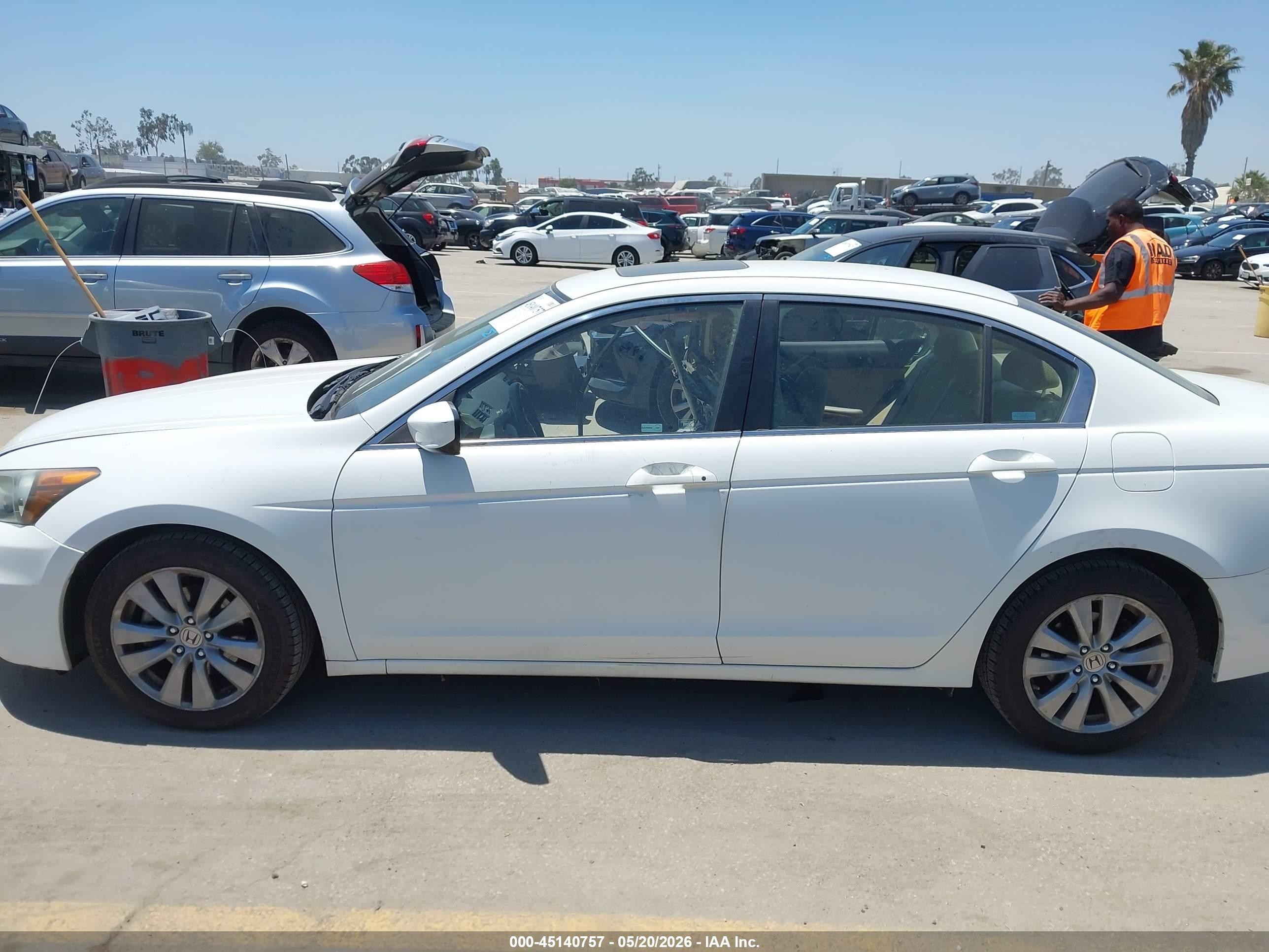 2011 Honda Accord 2.4 Ex Белый vin: 1HGCP2F78BA034811