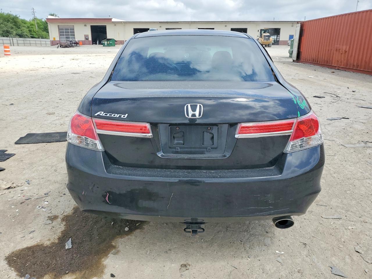 2011 Honda Accord Black vin: 1HGCP2F78BA082356
