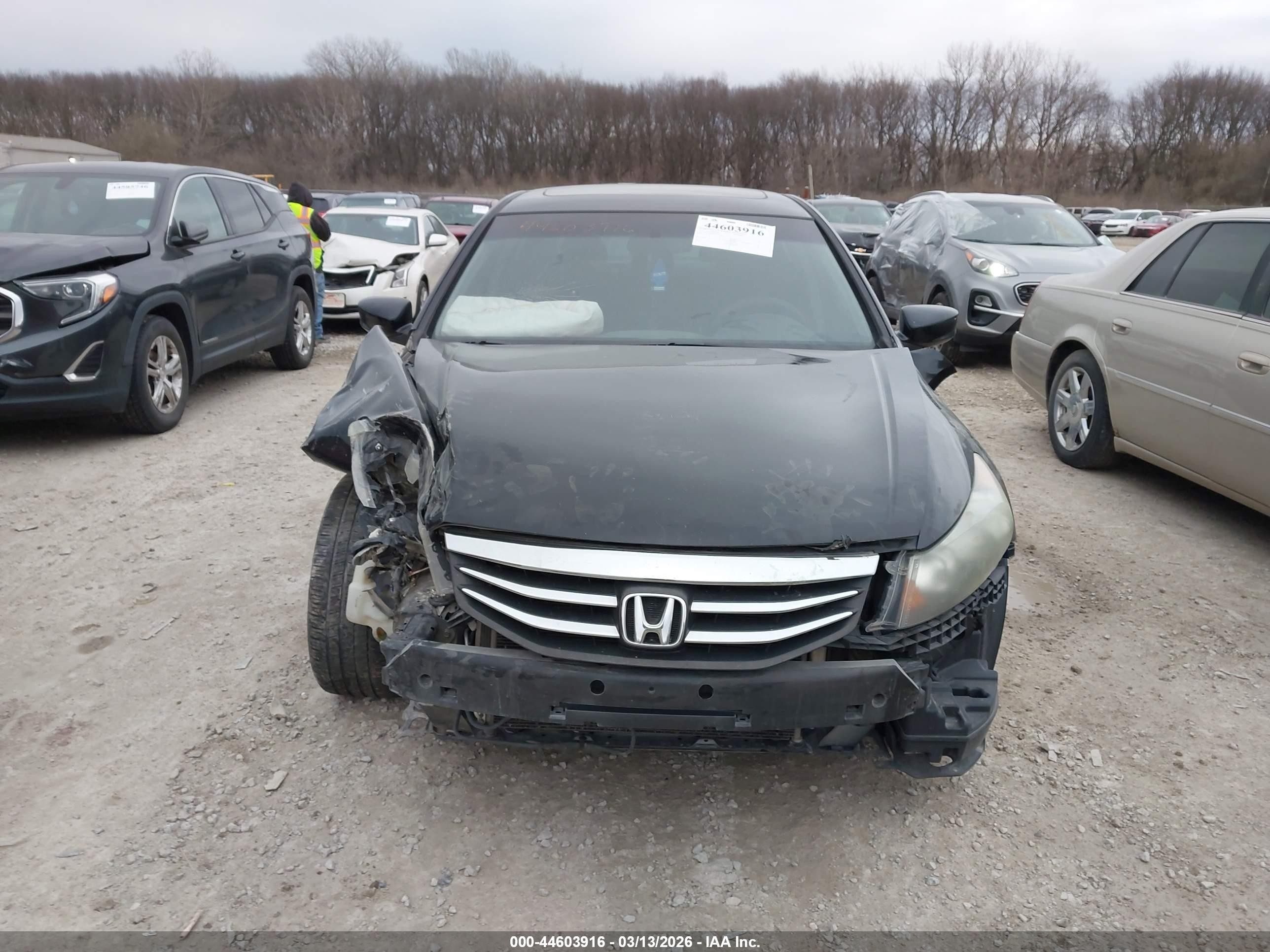 2011 Honda Accord 2.4 Ex Черный vin: 1HGCP2F78BA118692