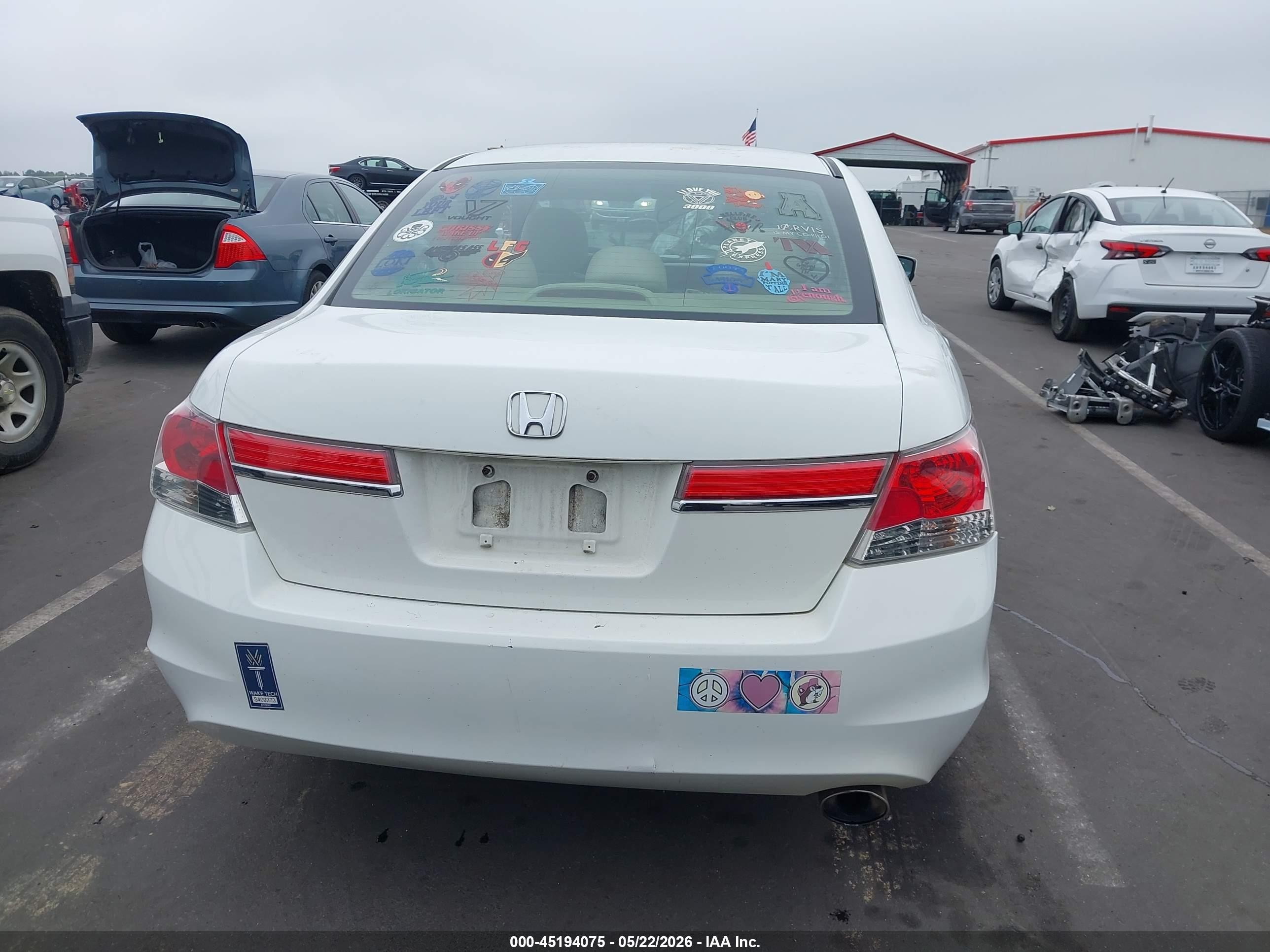 2012 Honda Accord 2.4 Ex White vin: 1HGCP2F78CA202755