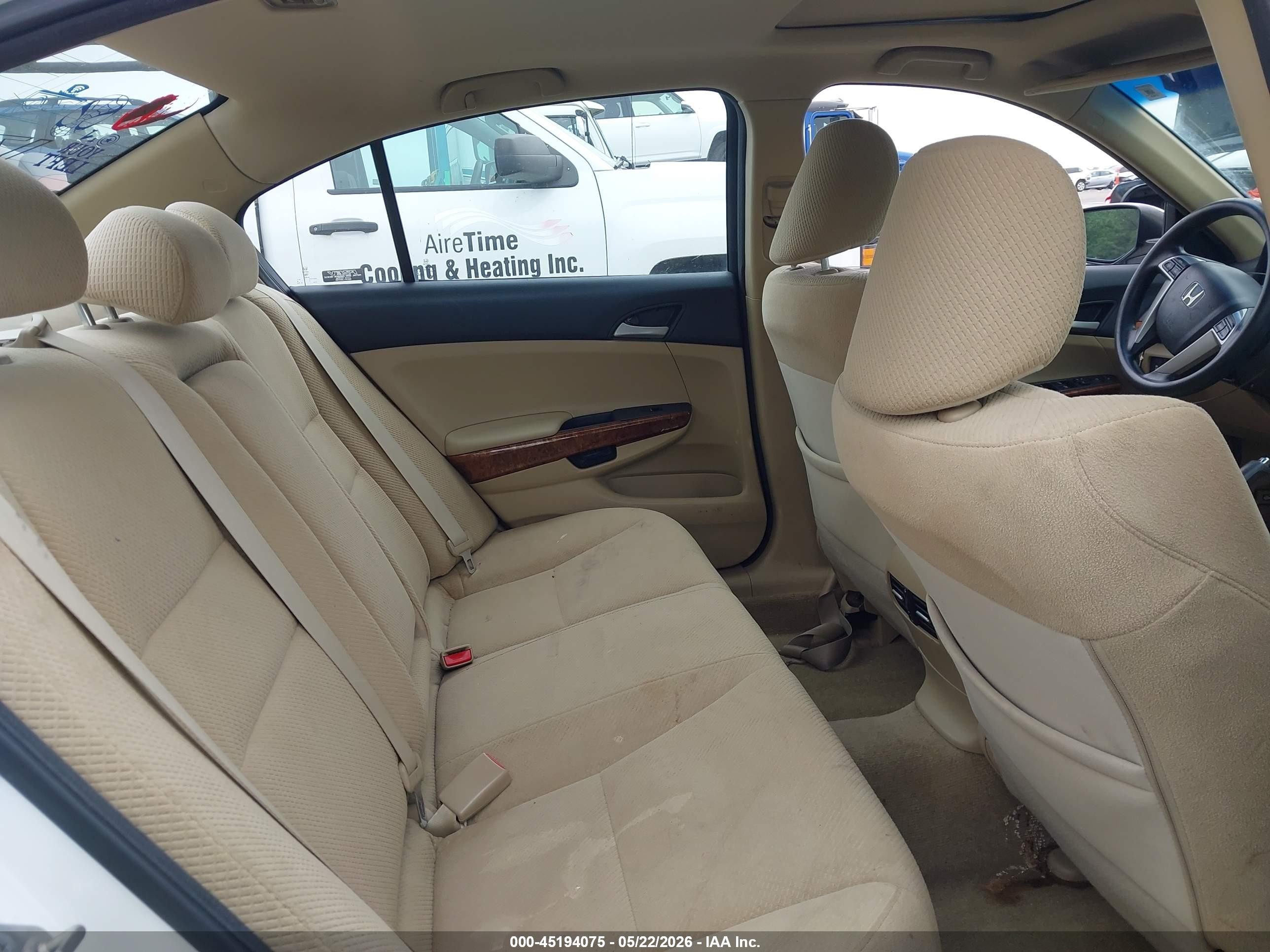 2012 Honda Accord 2.4 Ex White vin: 1HGCP2F78CA202755