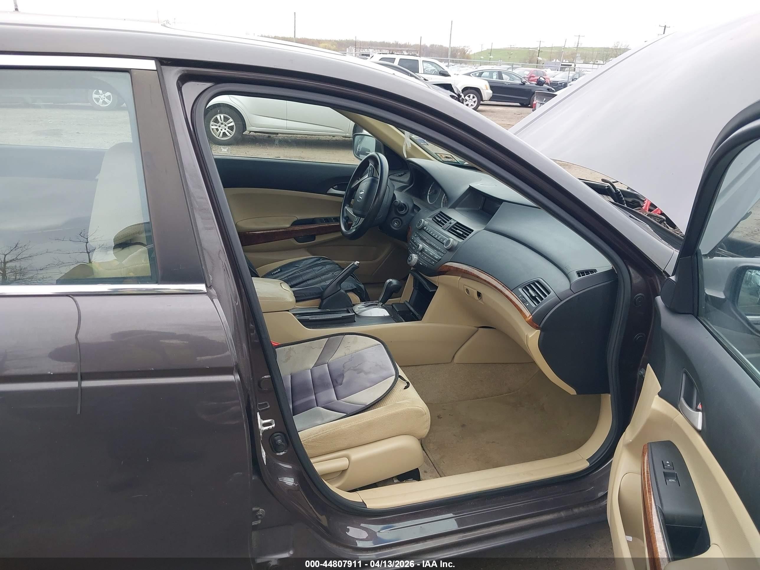 2011 Honda Accord 2.4 Ex Gray vin: 1HGCP2F7XBA020909