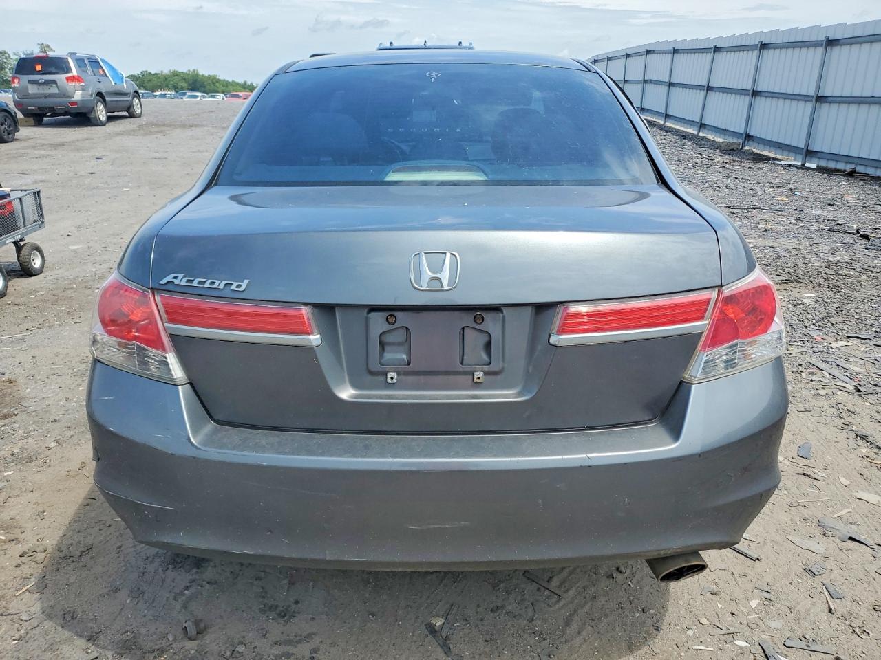 2011 Honda Accord Ex Gray vin: 1HGCP2F7XBA063257