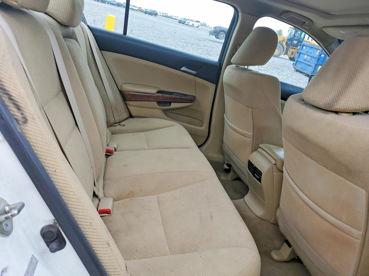 2011 Honda Accord White vin: 1HGCP2F7XBA067194
