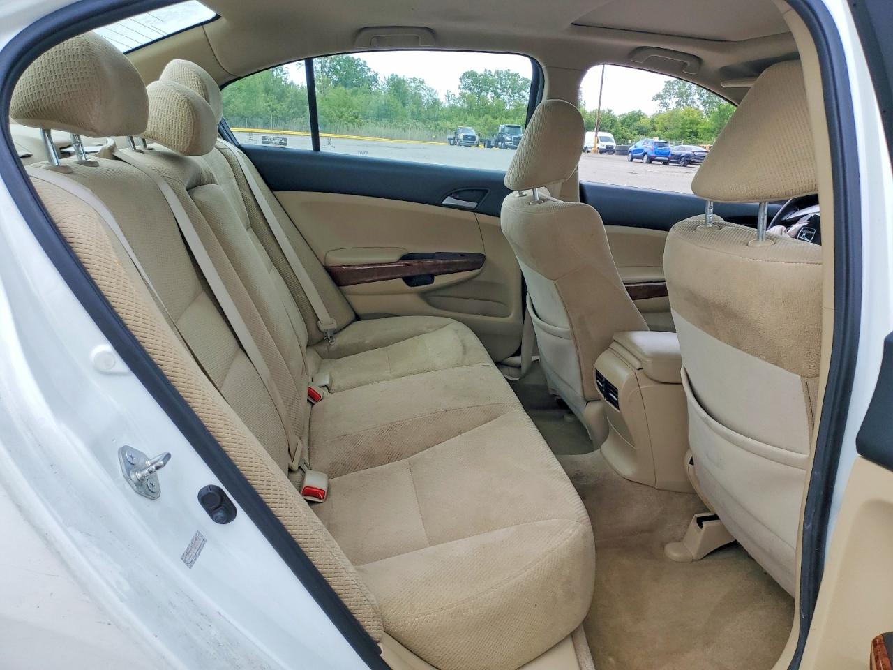 2011 Honda Accord Ex White vin: 1HGCP2F7XBA097814