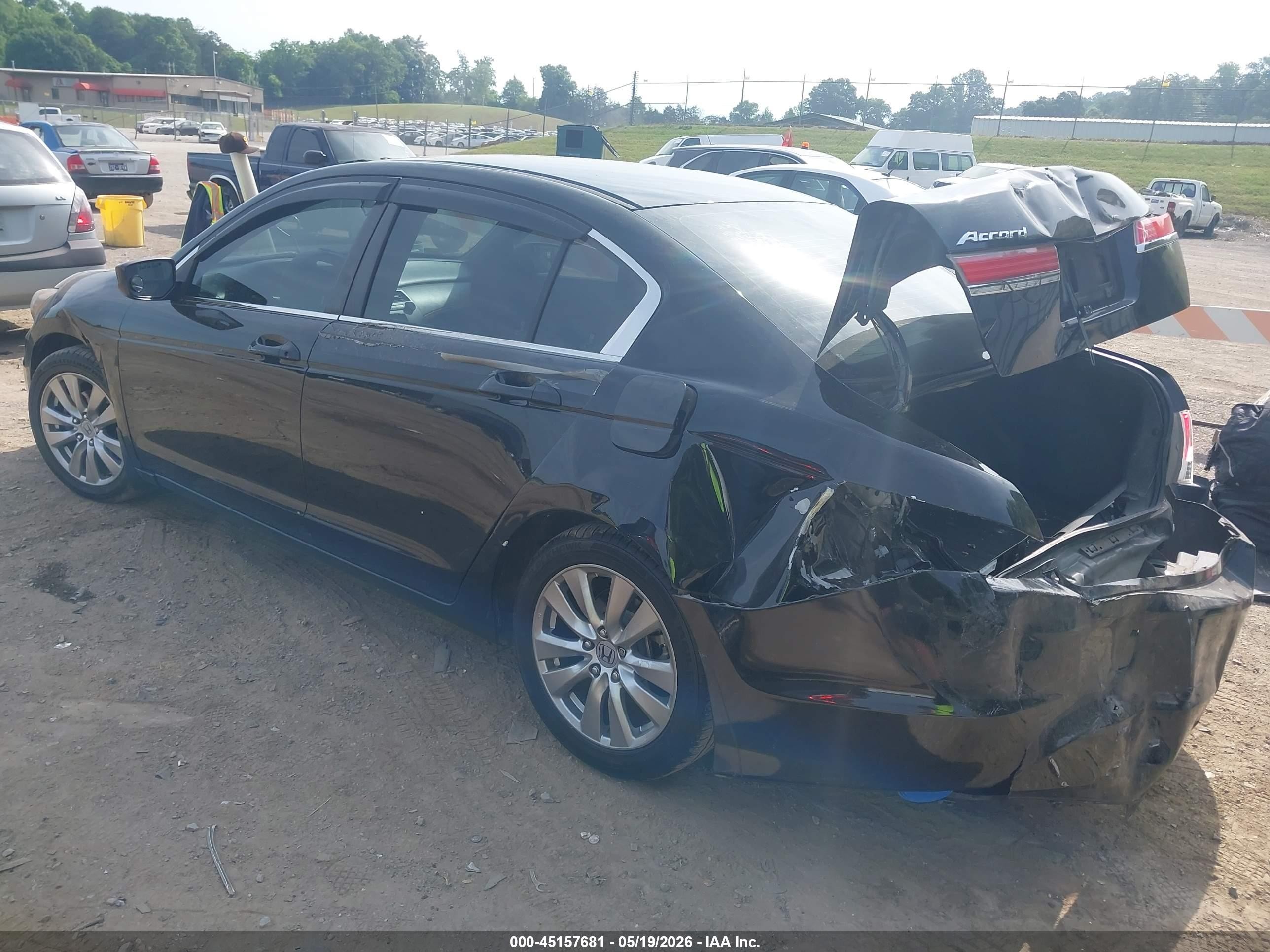 2011 Honda Accord 2.4 Ex Black vin: 1HGCP2F7XBA098395
