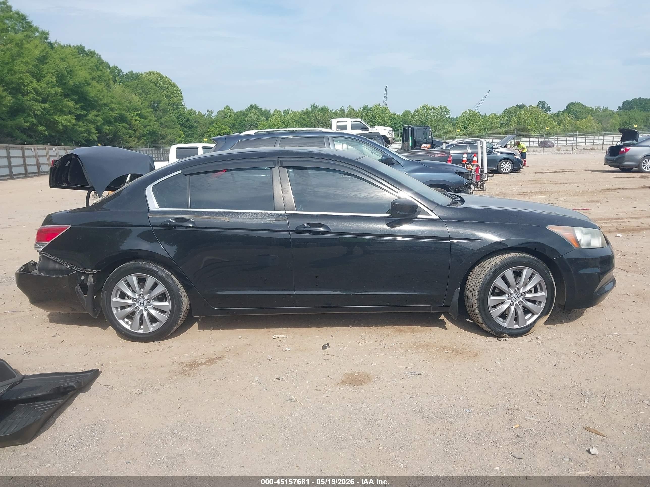 2011 Honda Accord 2.4 Ex Black vin: 1HGCP2F7XBA098395