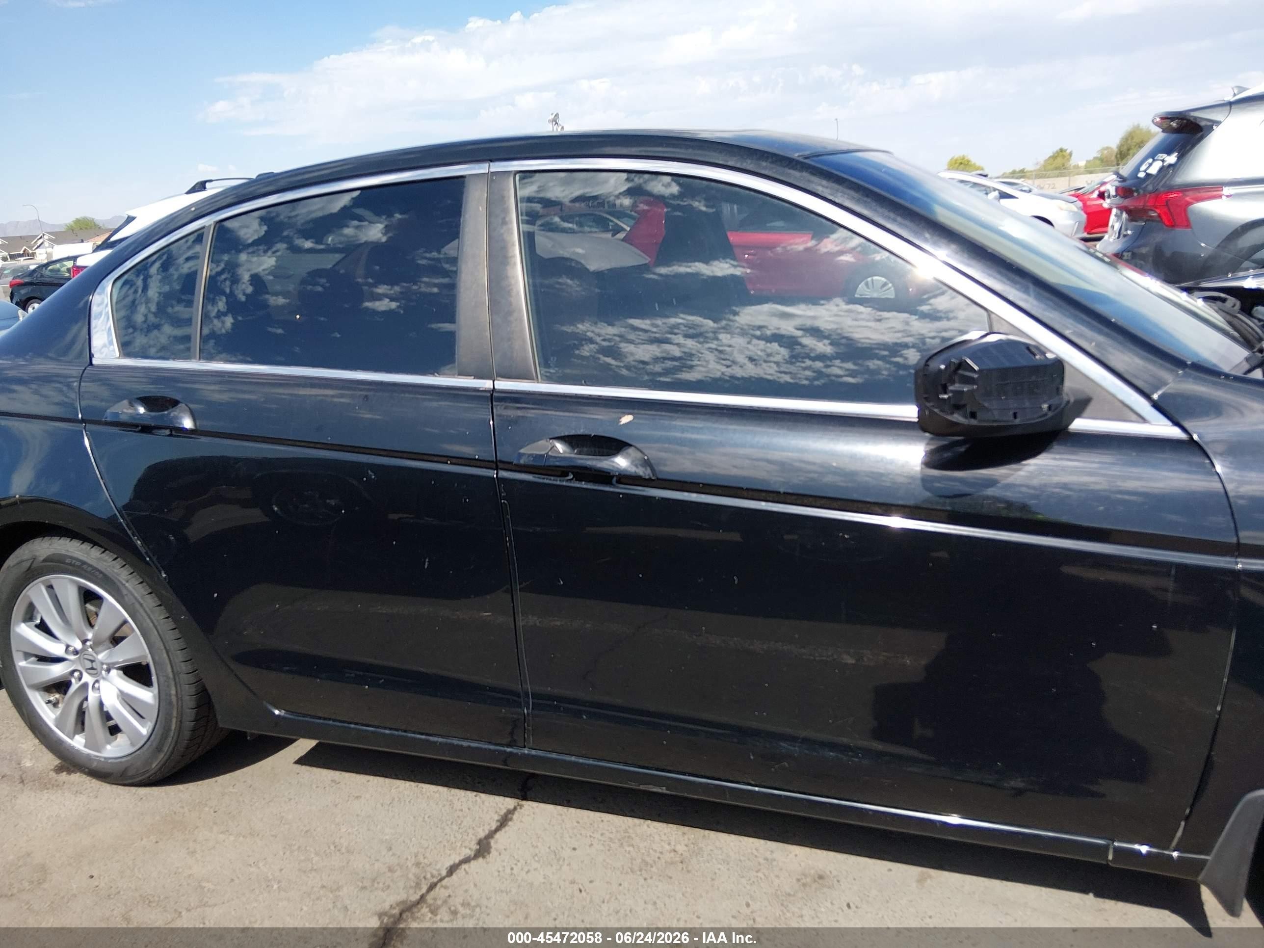2011 Honda Accord 2.4 Ex Black vin: 1HGCP2F7XBA104275
