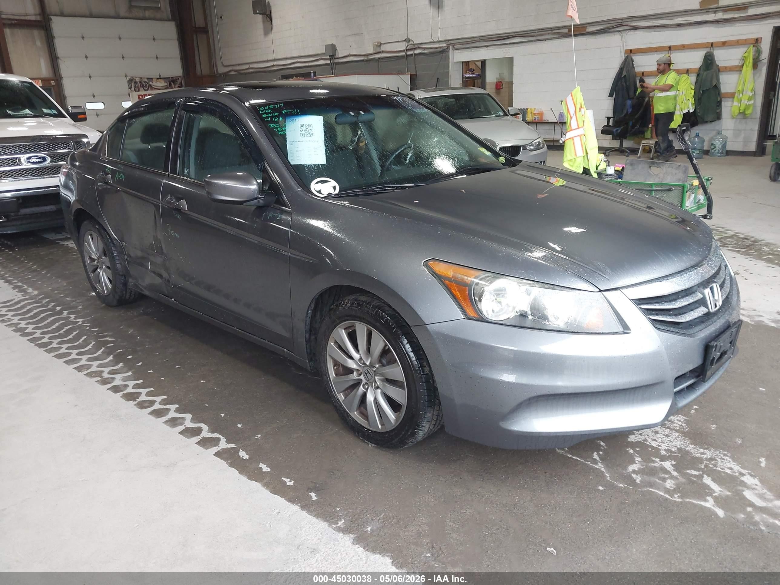 2012 Honda Accord 2.4 Ex Gray vin: 1HGCP2F7XCA107548